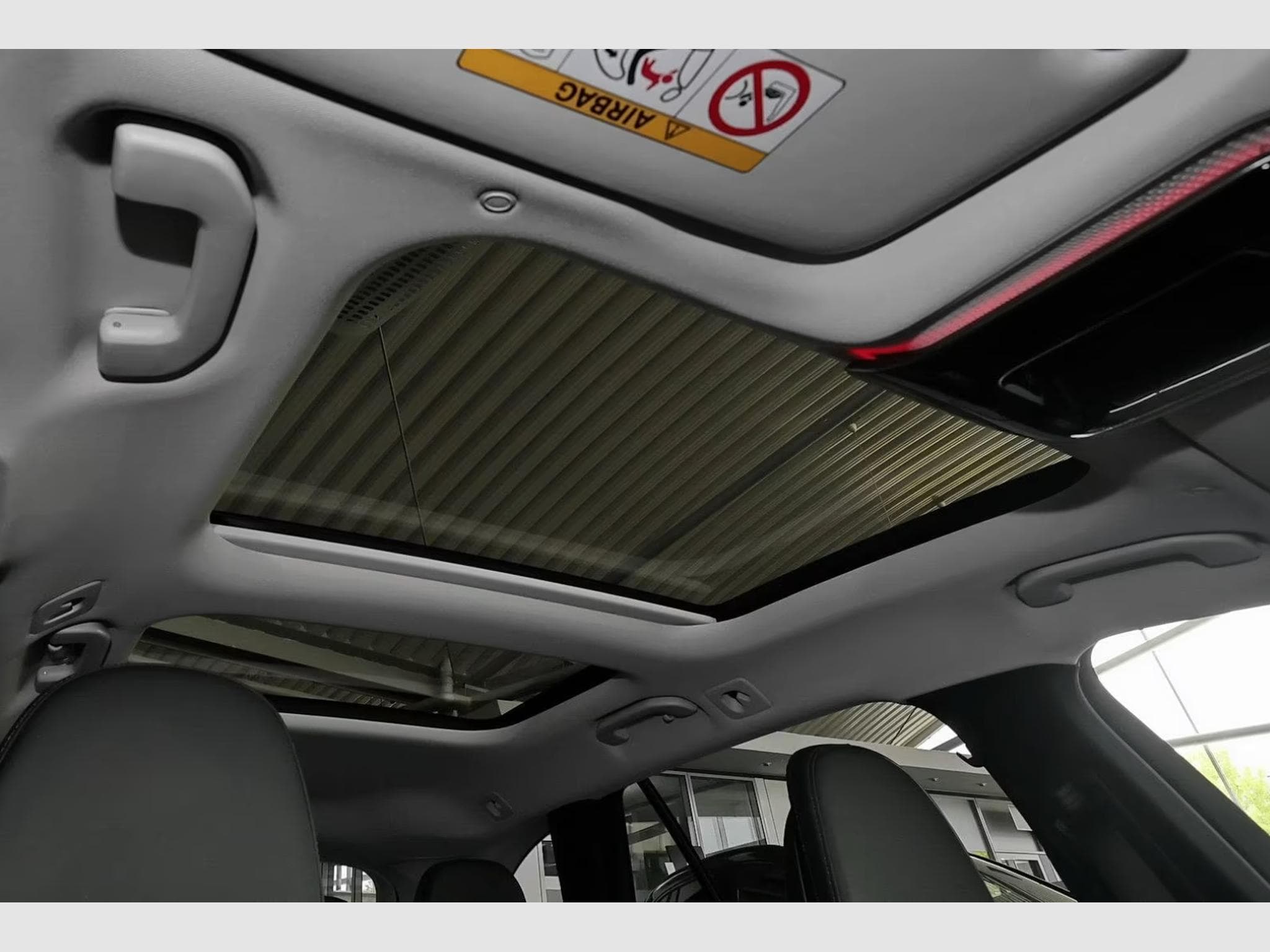 Mercedes C 200 d T AMG MBUX+LED+Pano+360° (2025) - Foto 10