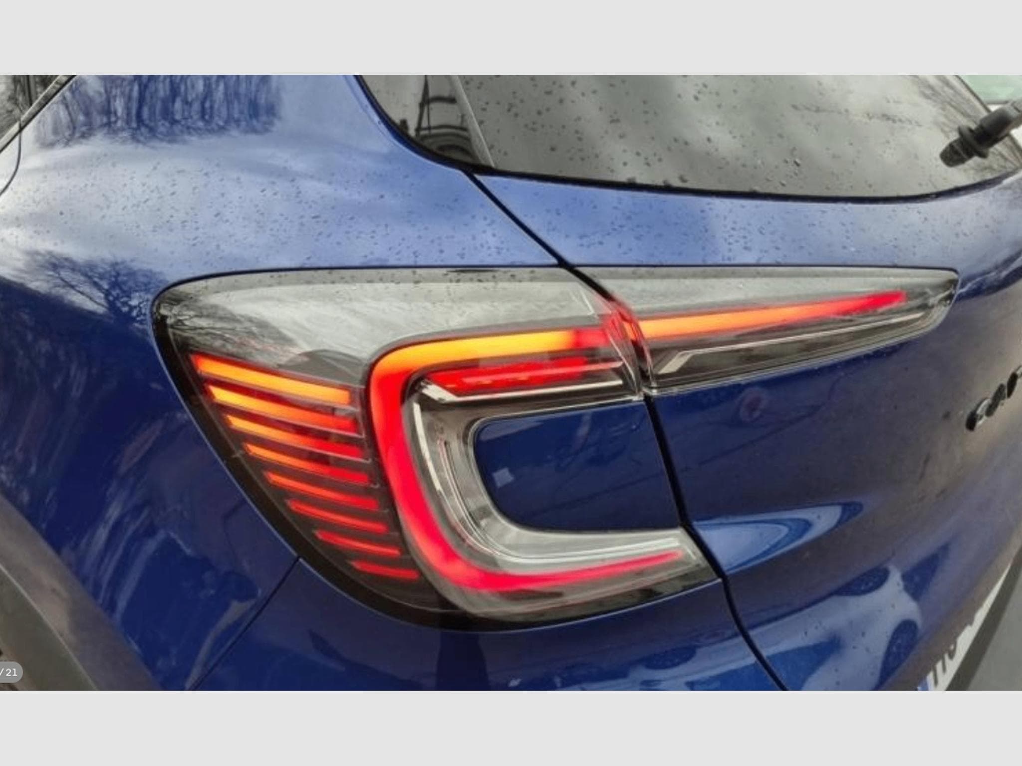 Renault Captur esprit Alpine - E-Tech full hybrid 145 ch (2025) - Foto 19