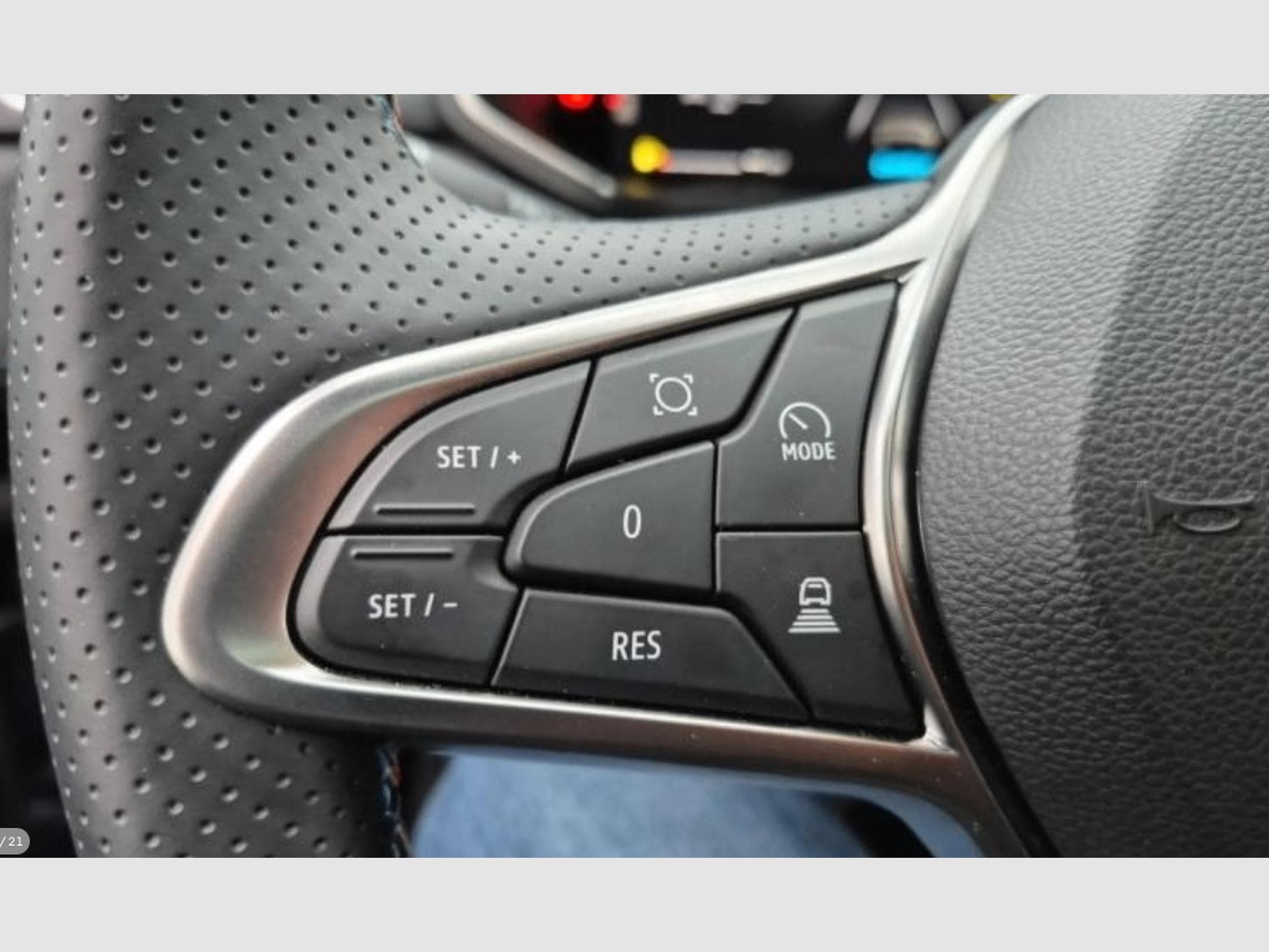 Renault Captur esprit Alpine - E-Tech full hybrid 145 ch (2025) - Foto 14