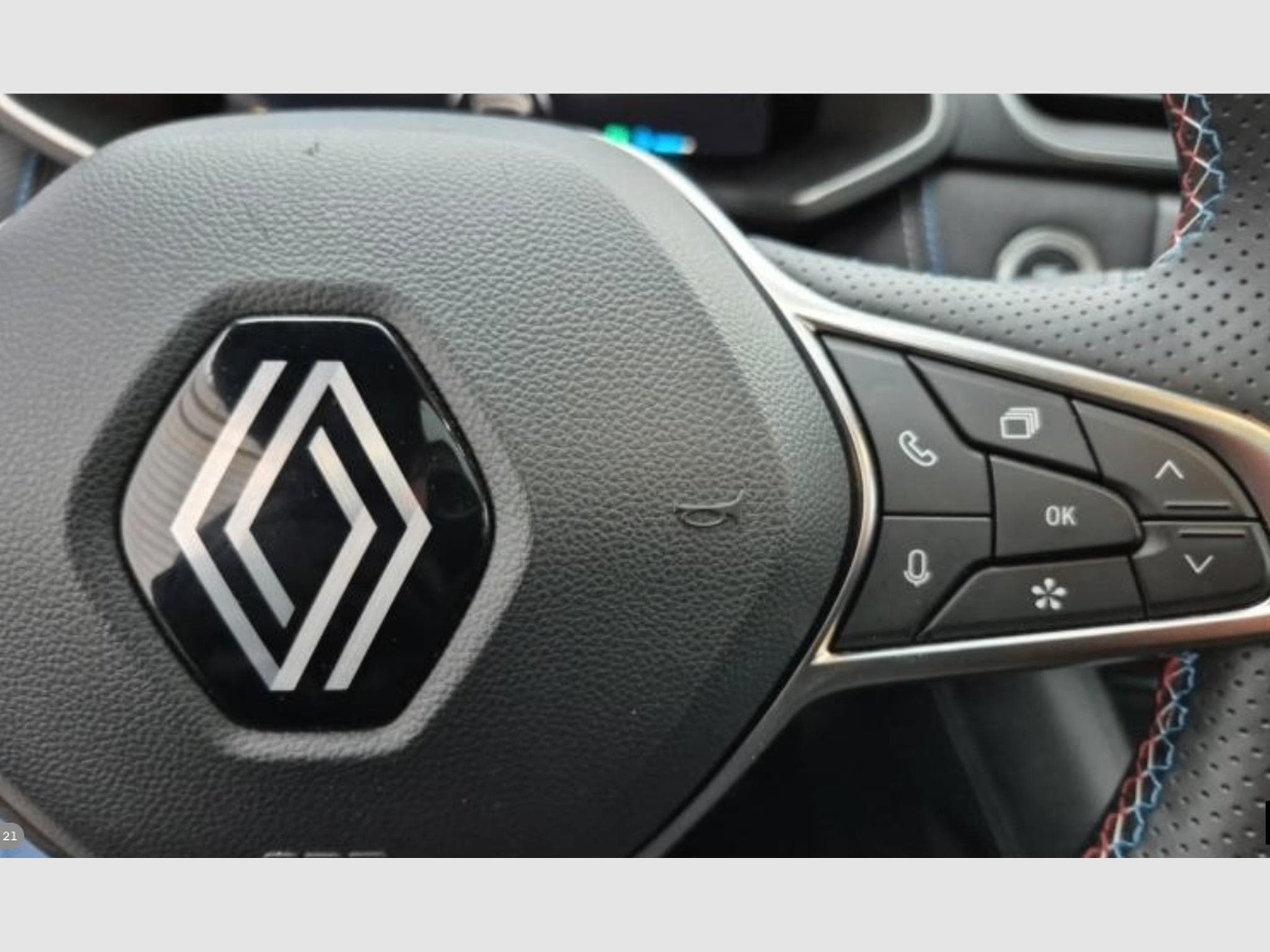 Renault Captur esprit Alpine - E-Tech full hybrid 145 ch (2025) - Foto 15