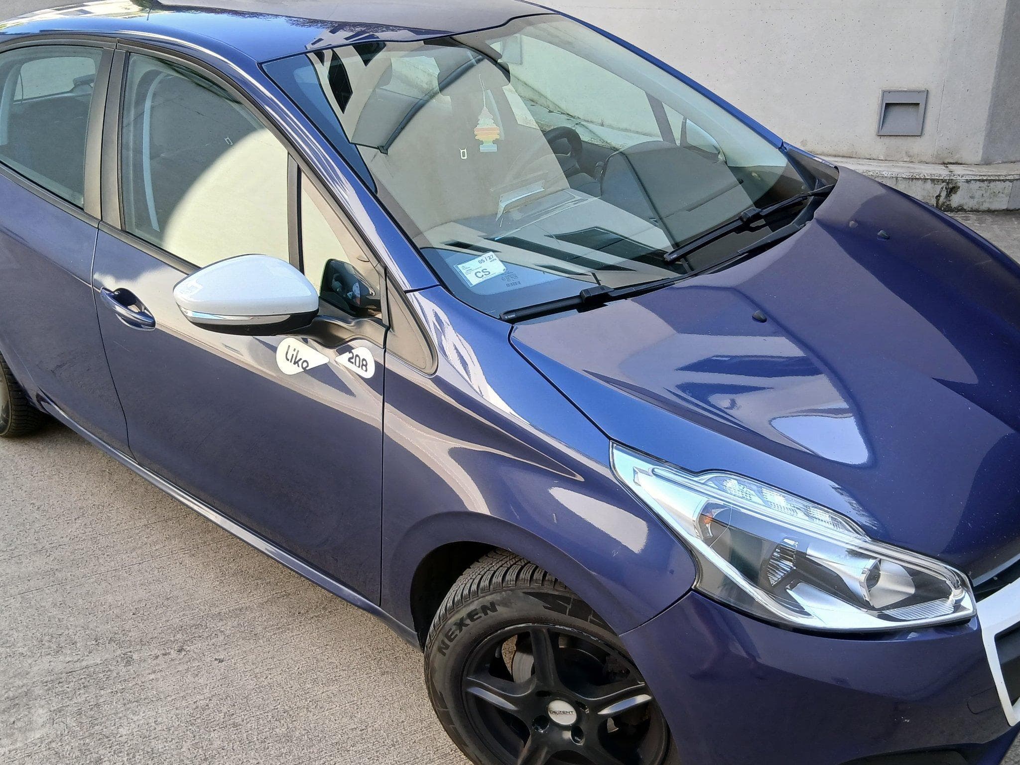 Peugeot 208 Finition like (2017) - Photo 3
