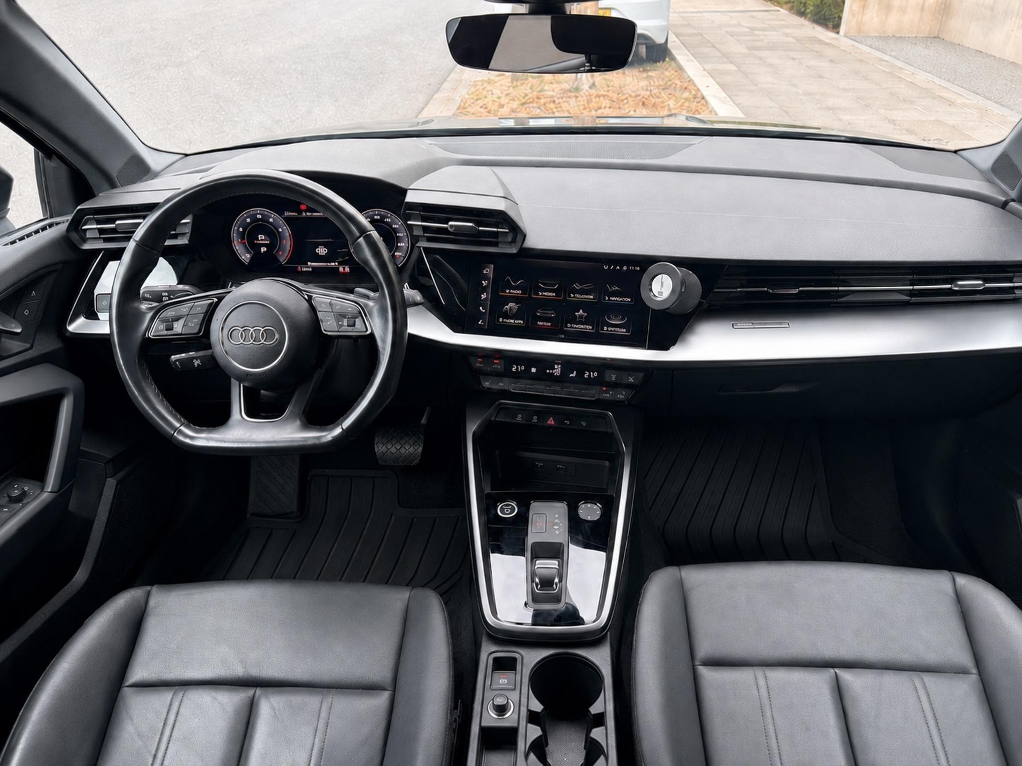 Audi A3 Limousine 35 TFSI S line S tronic (2021) - Photo 4