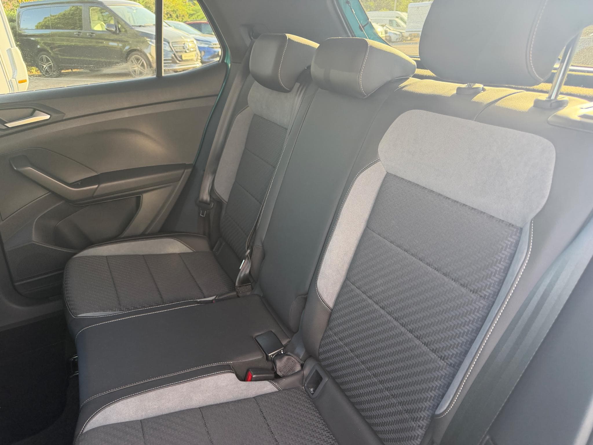 VW T-Cross 1.5 TSI R-Line 110 kW DSG7 (2023) - Photo 5