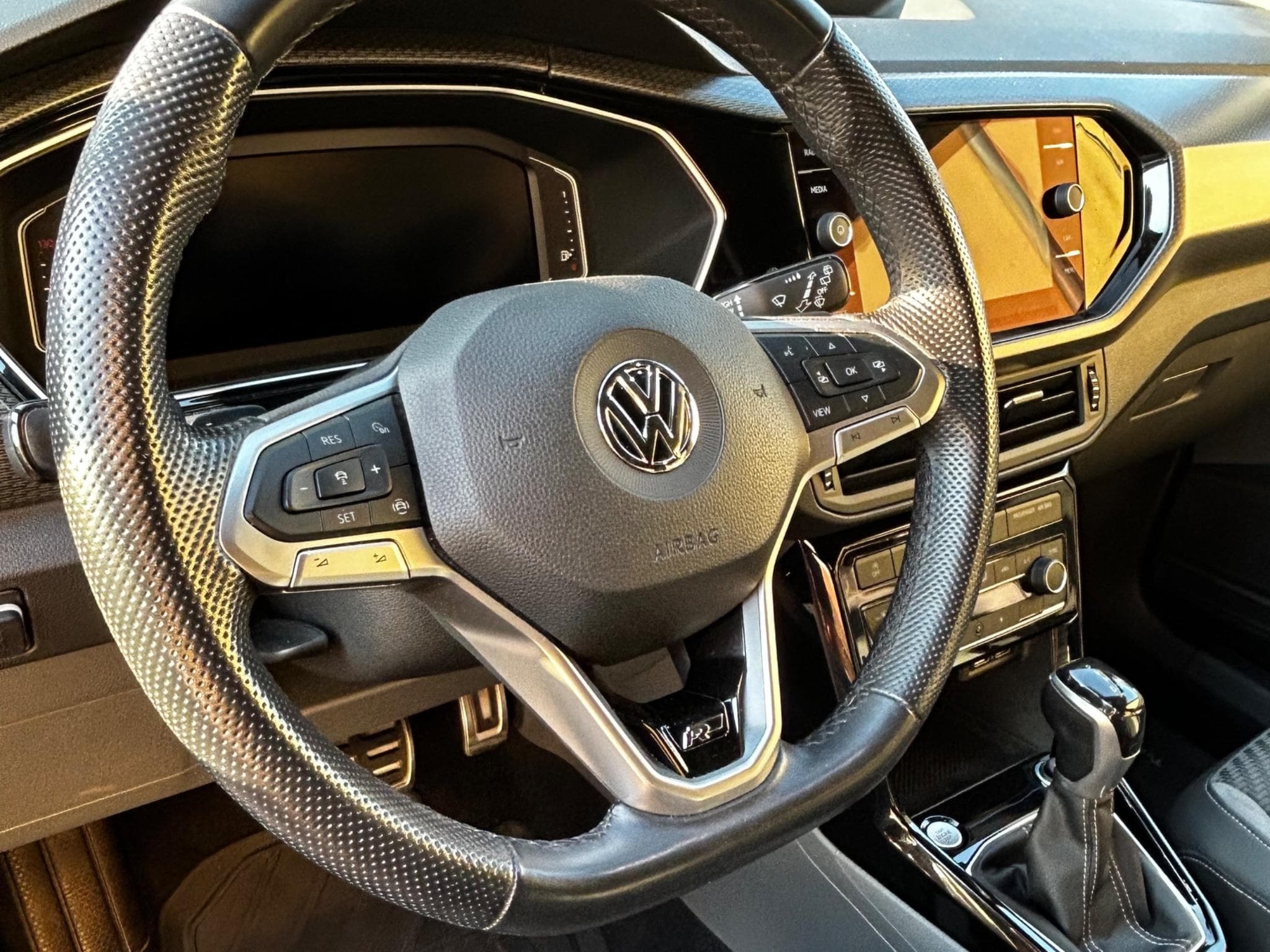 VW T-Cross Style R-Line (2020) - Foto 8