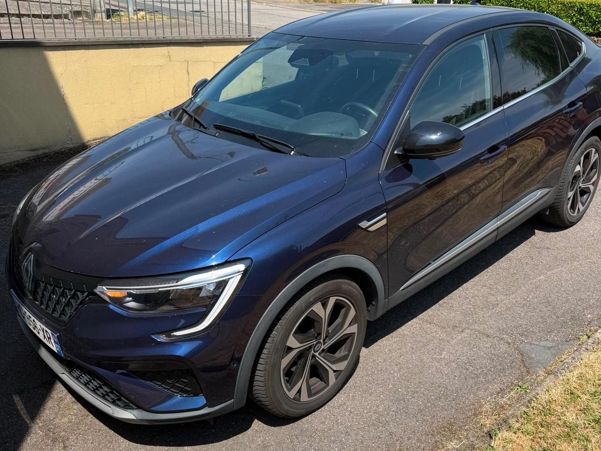 Renault Arkana Hybride (2025) - Foto 3