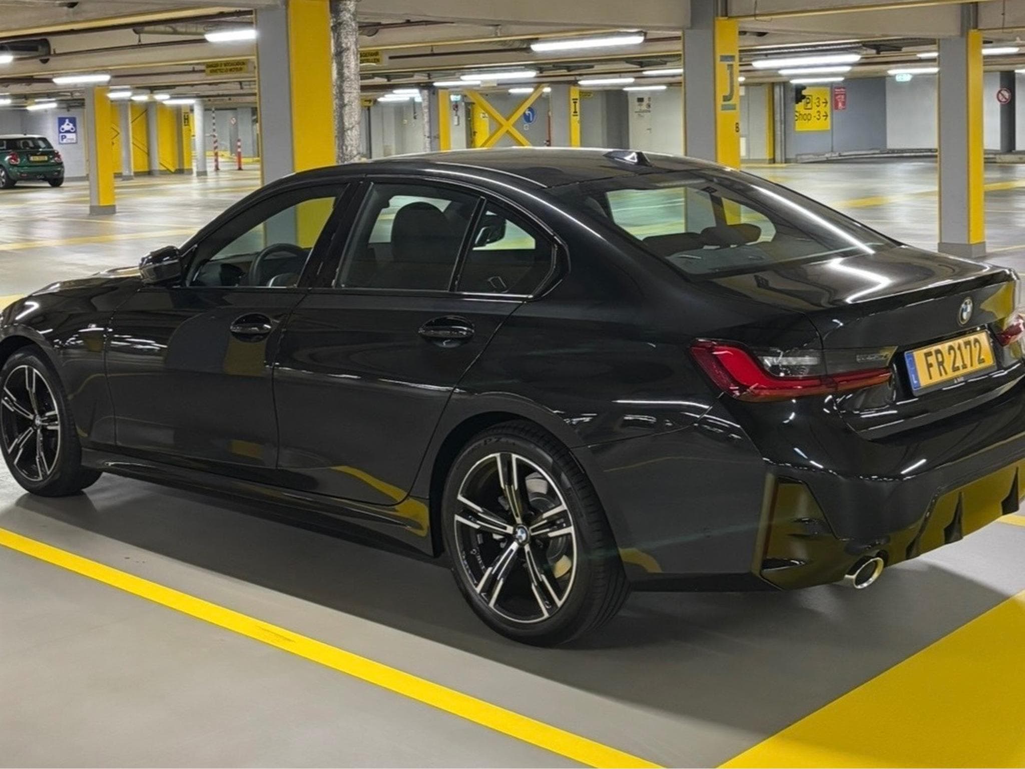 BMW 318 Pack M  tt ouvrant (2026) - Foto 2