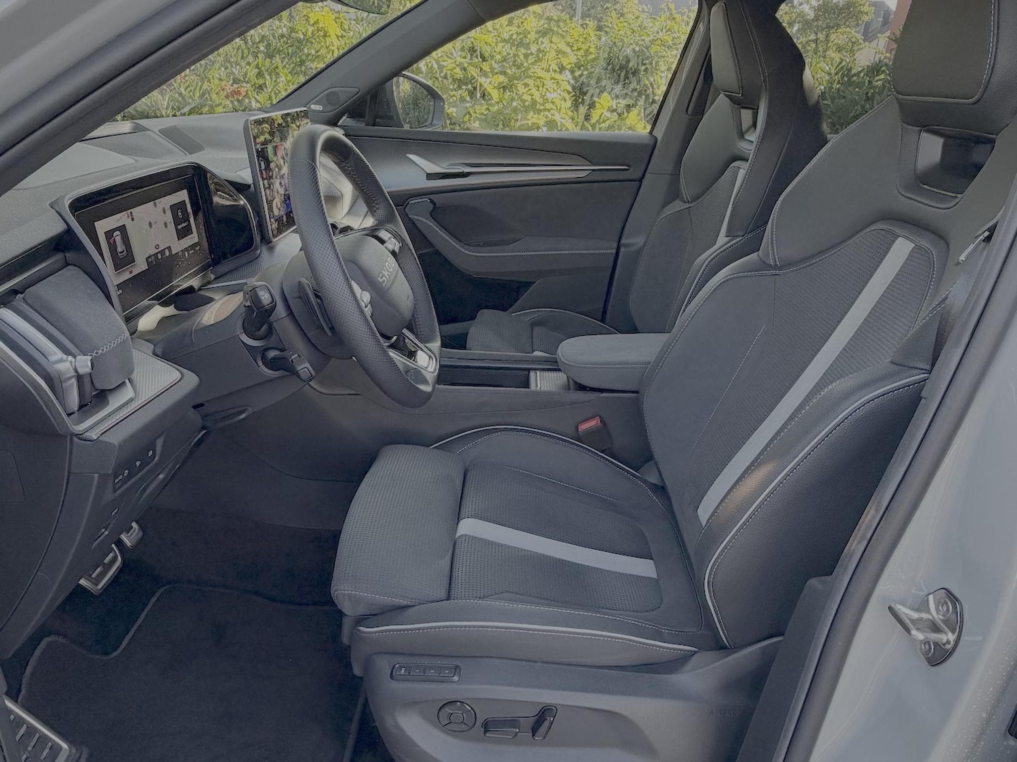 Skoda Kodiaq 2.0 TDI 150 Sportline (2026) - Photo 4