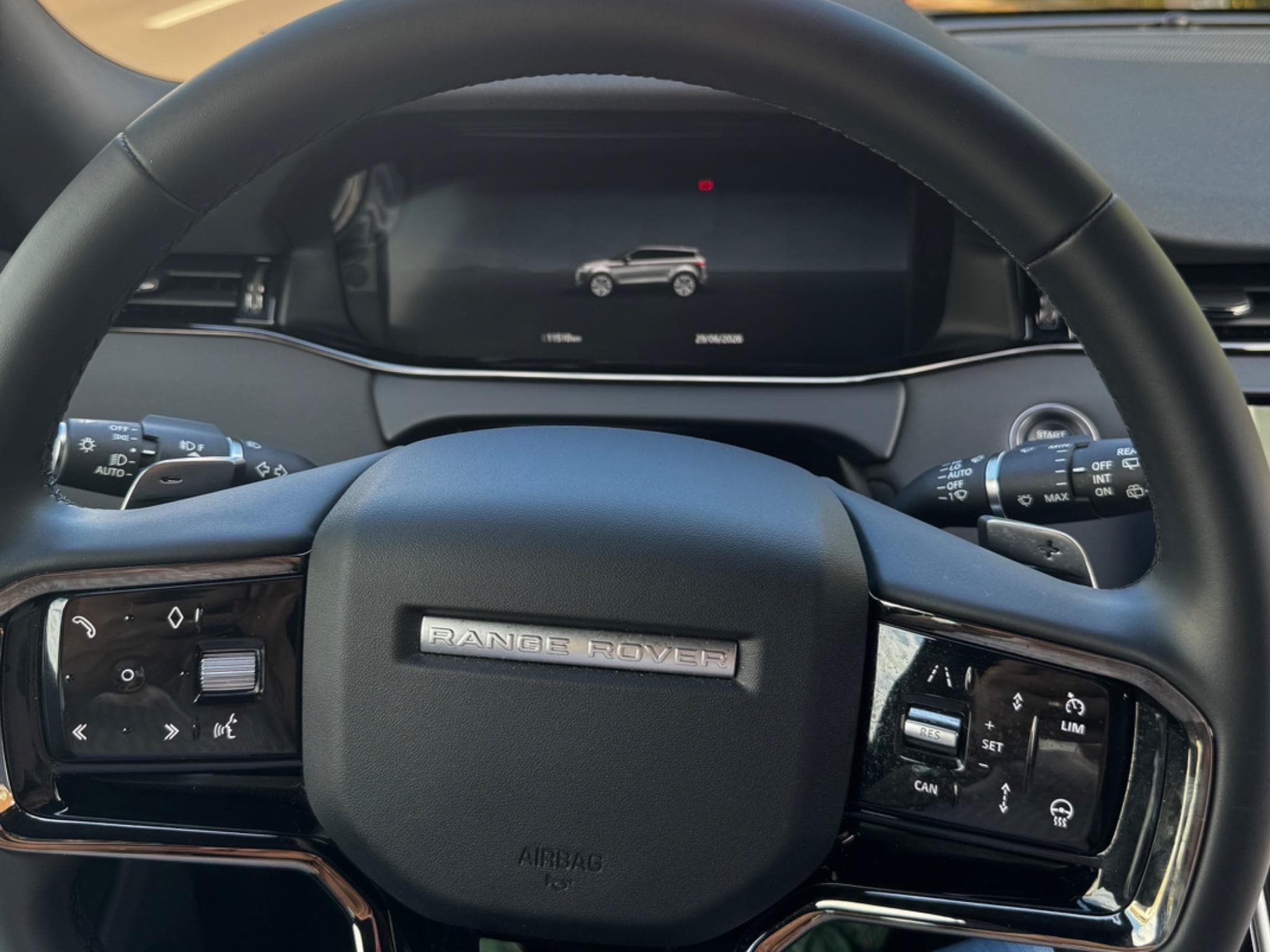 Land-Rover Range Rover Evoque (2025) - Photo 3