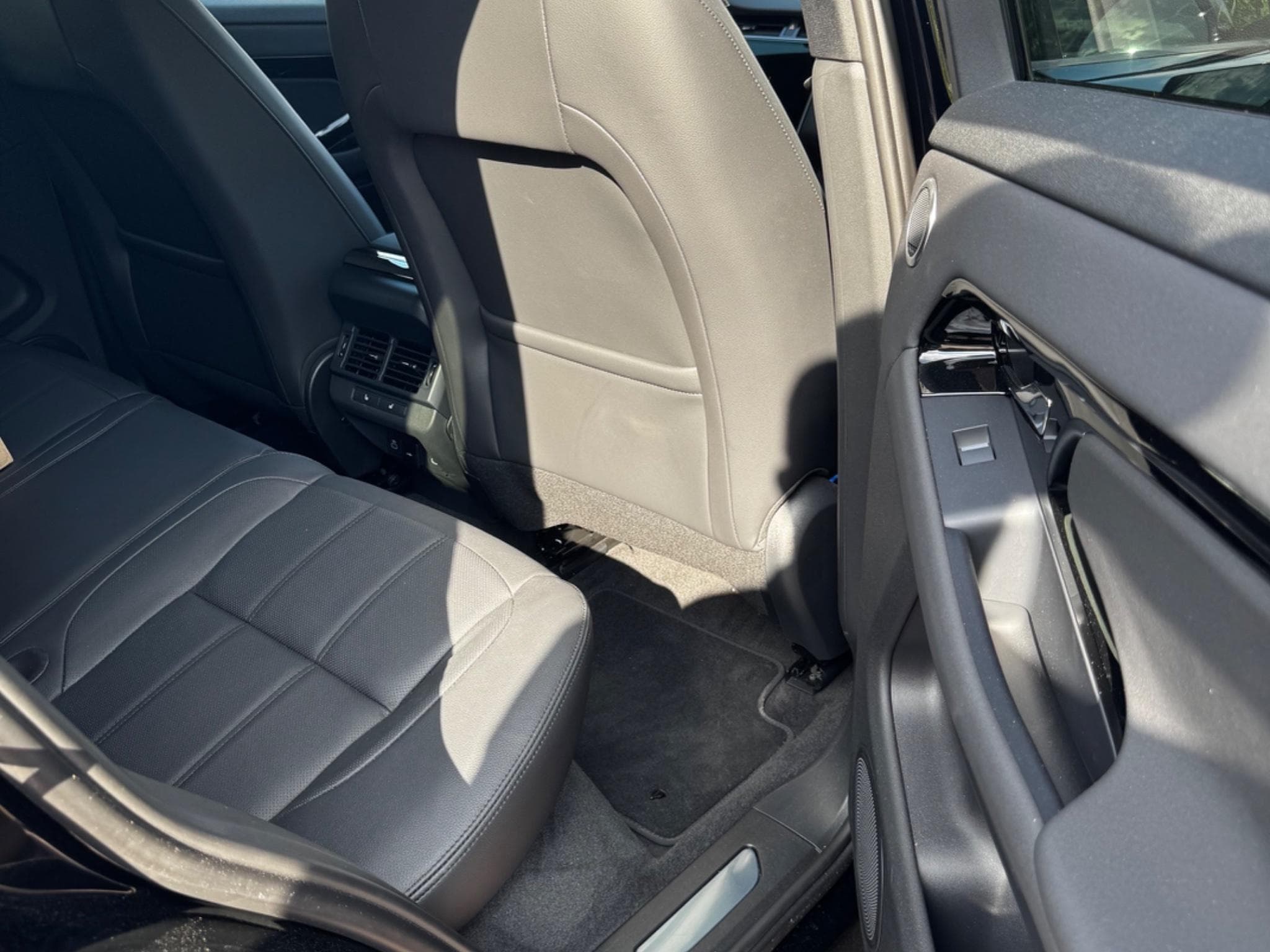 Land-Rover Range Rover Evoque (2025) - Photo 5