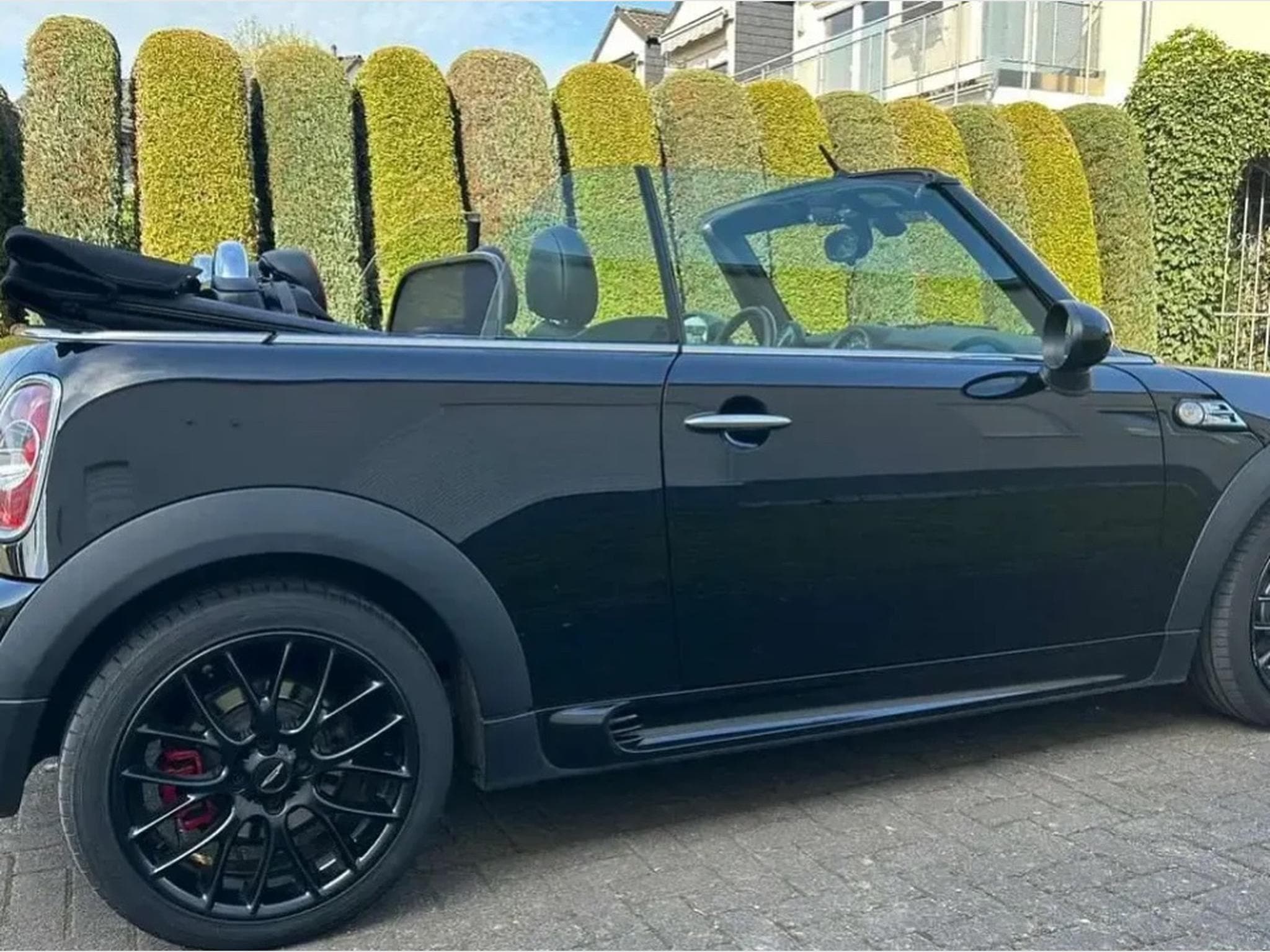 Mini Cabrio Cooper JCW Cabrio (2015) - Photo 2