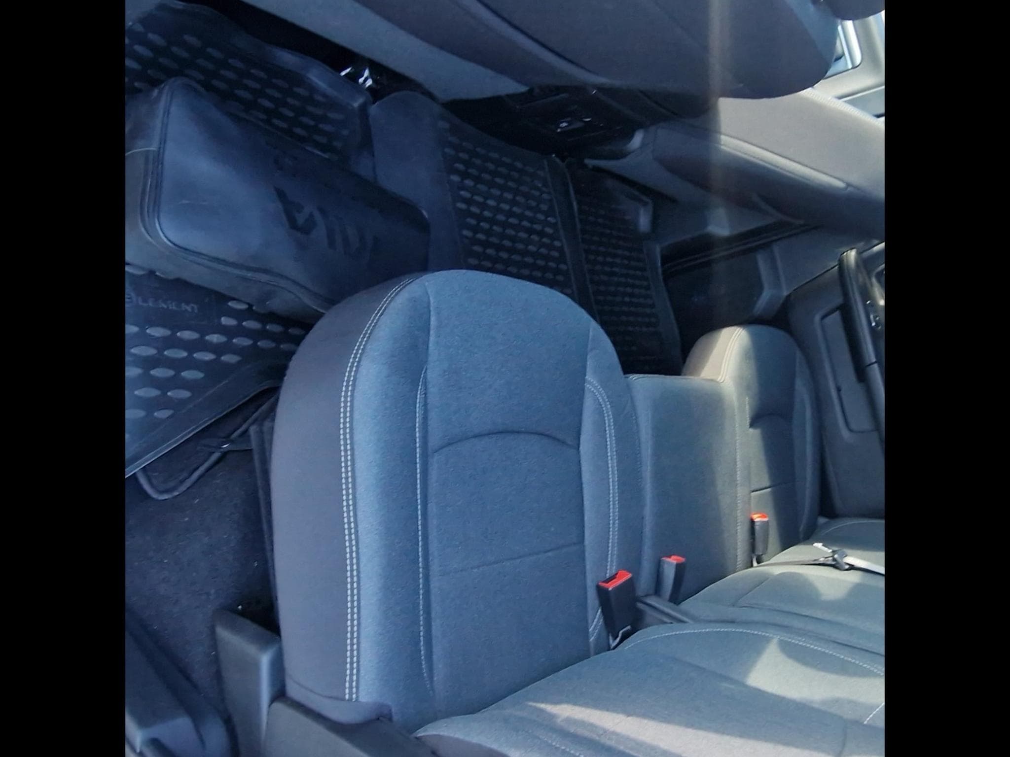 Dodge RAM Classic Mudland Edition (2023) - Photo 8
