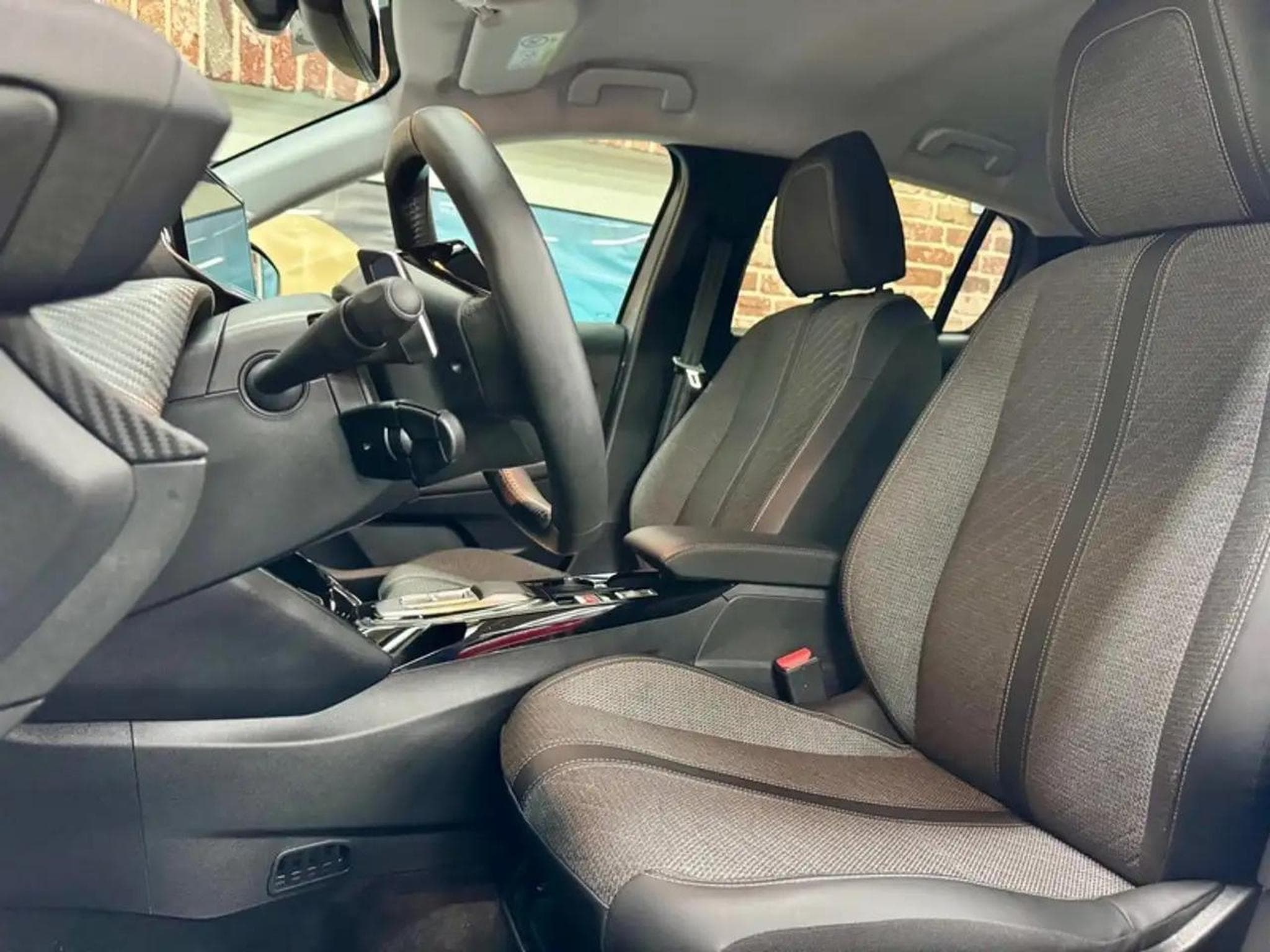 Peugeot 208 (2025) - Photo 5