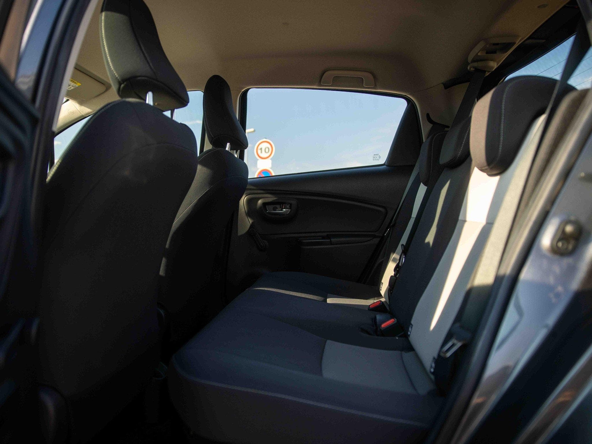 Toyota Yaris 1.5 Hybride e-CVT - Y20 Edition (2019) - Photo 15