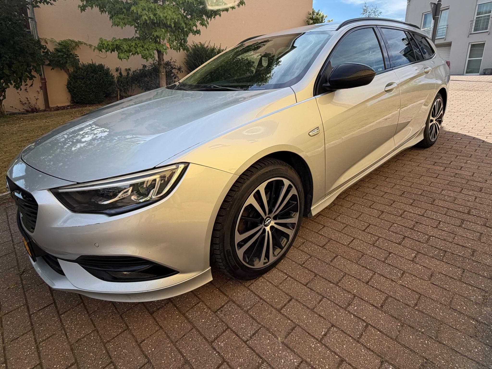 Opel Insignia Exclusive (2018) - Photo 1