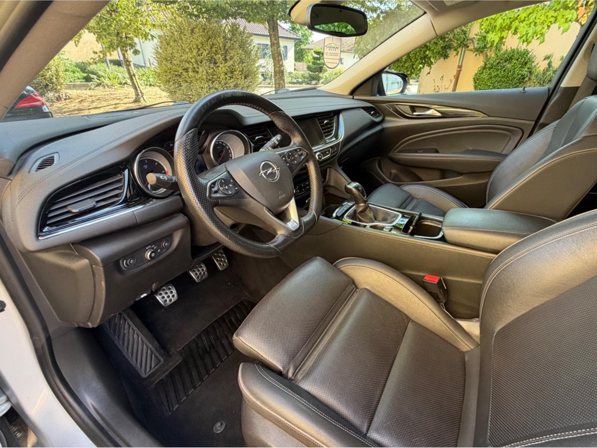 Opel Insignia Exclusive (2018) - Photo 9