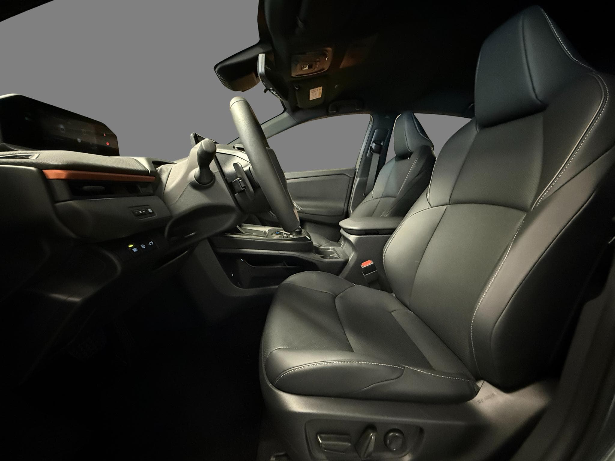 Subaru XT Uncharted 2Excite+ (2026) - Photo 9