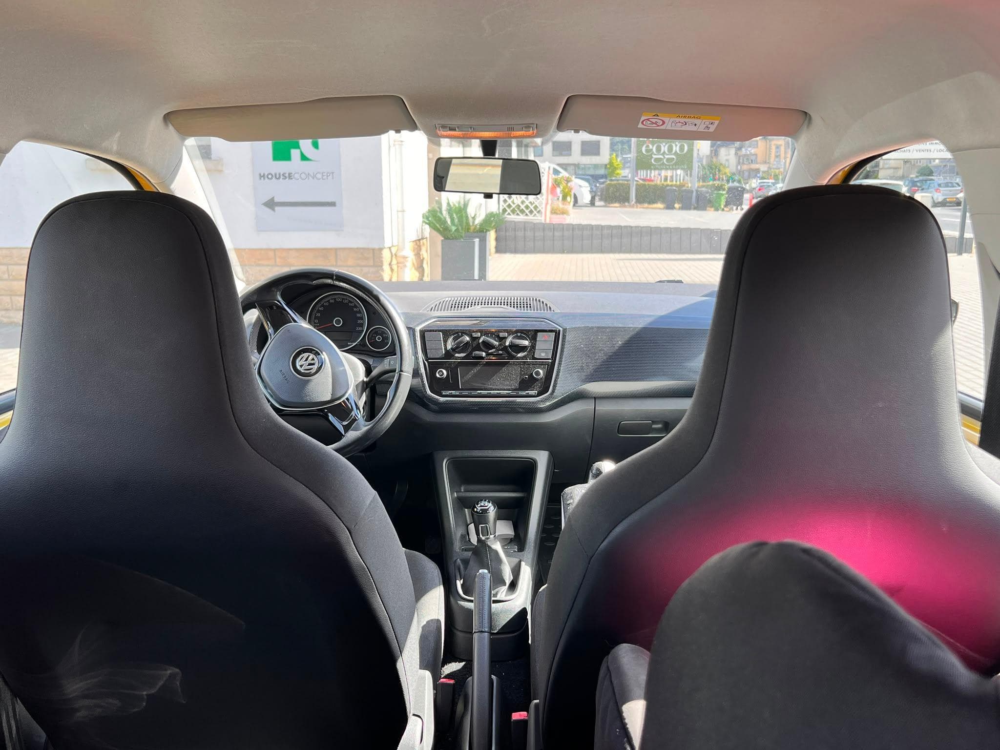 VW UP 999CM3 / 44KW (2017) - Photo 12
