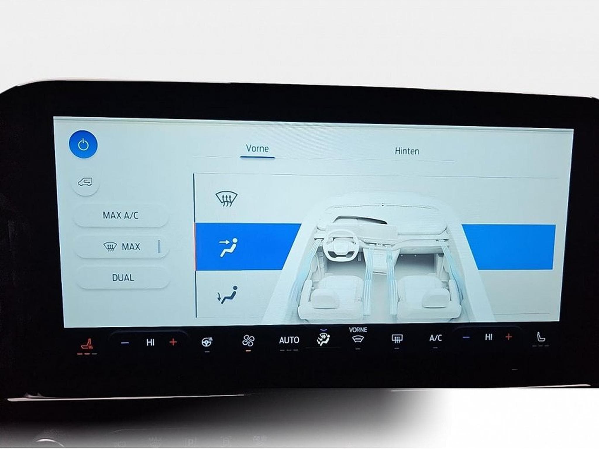 Ford Tourneo (2026) - Photo 10