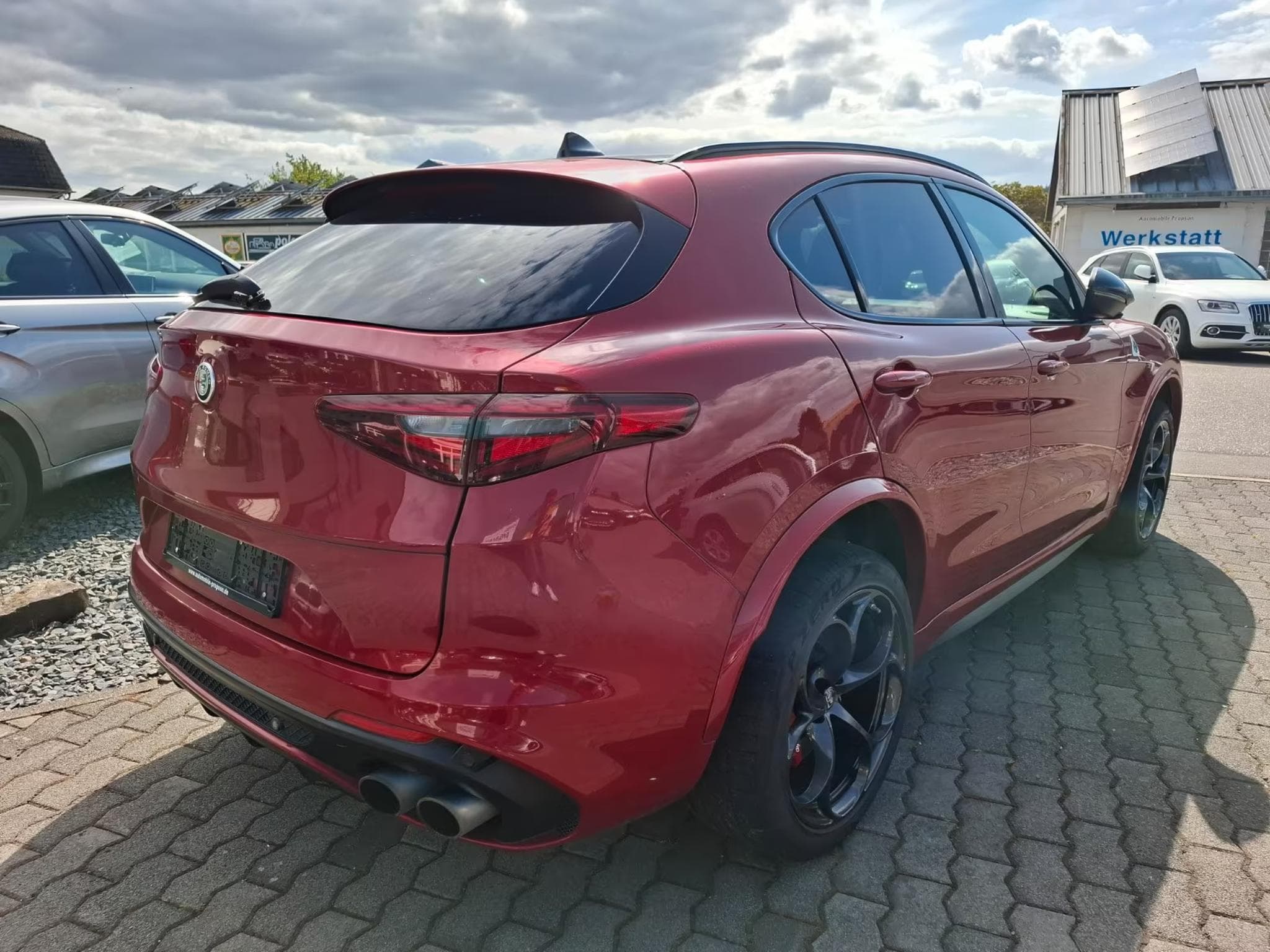 Alfa-Romeo Stelvio Quadrifoglio Q4 PANO SOUND MEMORY NAVI KAM LED (2020) - Photo 2