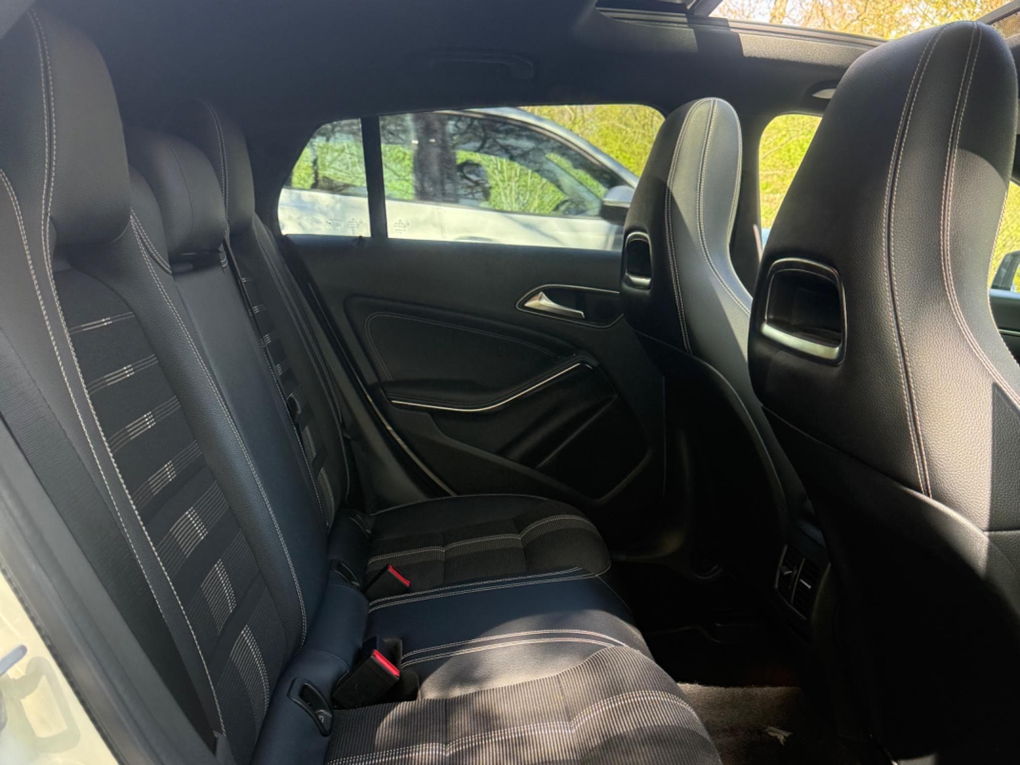 Mercedes CLA 220 7G-DCT URBAN / PROGRESSIVE PACKAGE (2017) - Photo 9