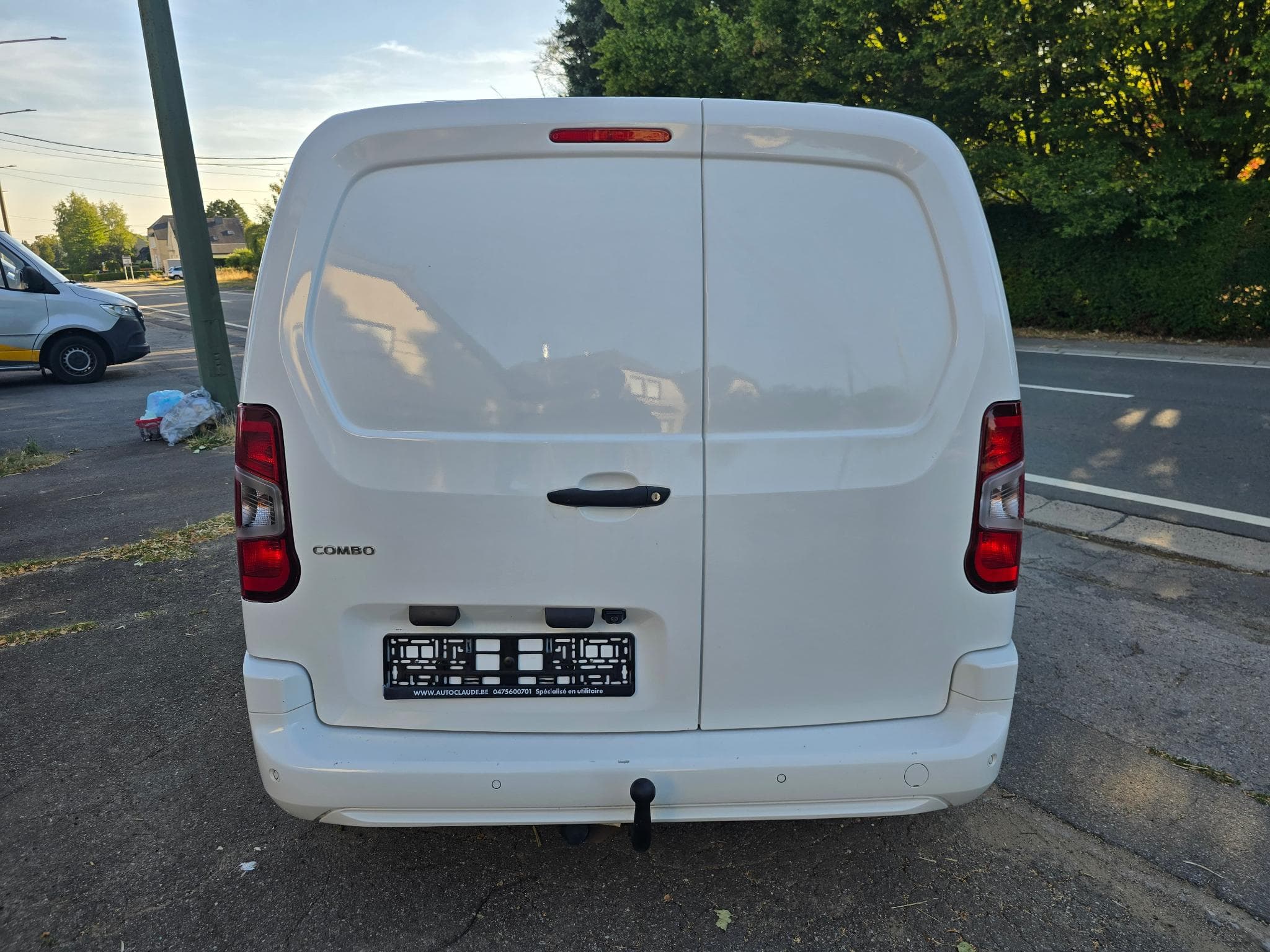 Peugeot Partner hdi 100 cv 1560 cc rare en NV mod opts 3 places 78000 kms 10 (2019) - Photo 4
