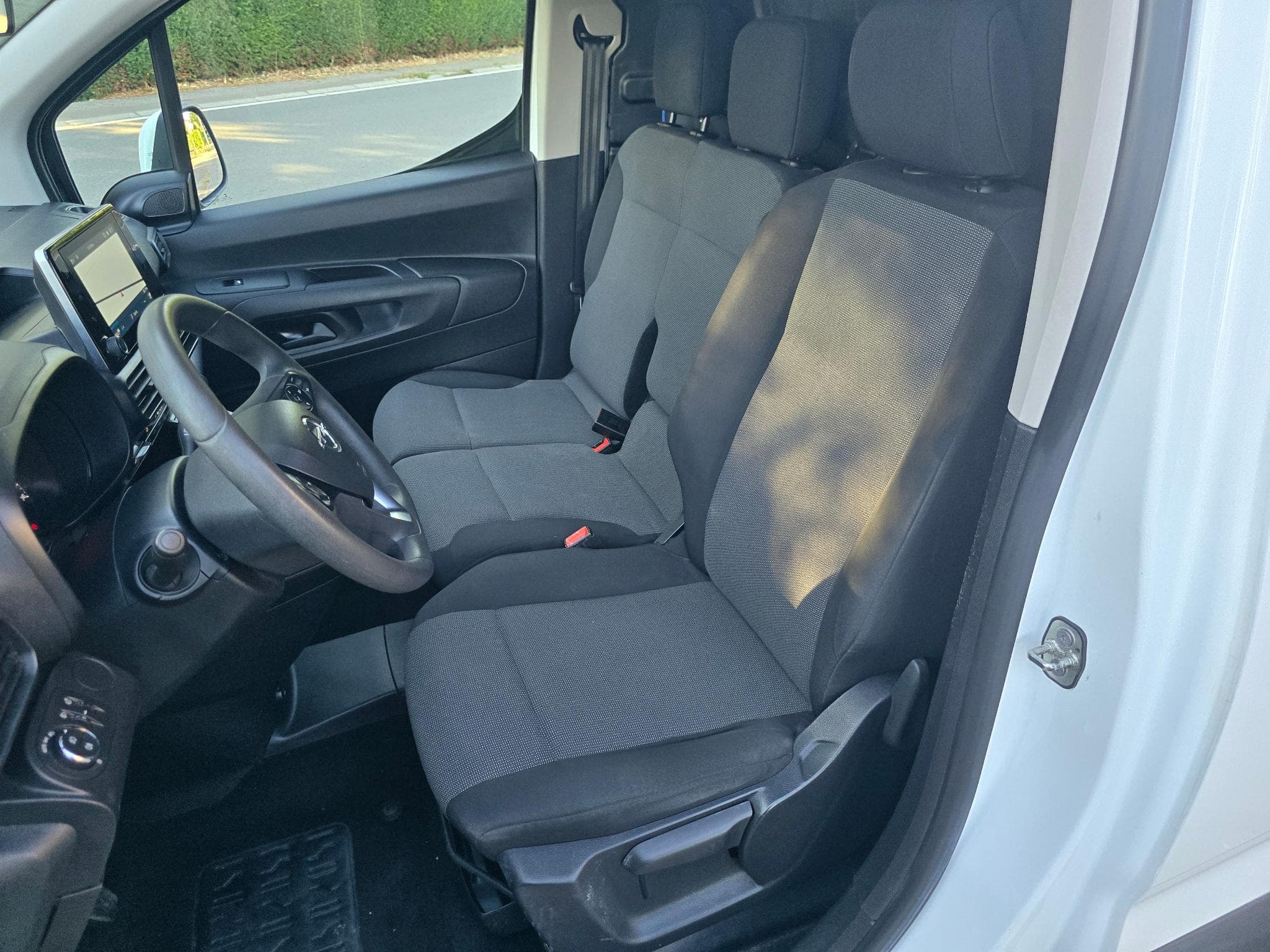 Peugeot Partner hdi 100 cv 1560 cc rare en NV mod opts 3 places 78000 kms 10 (2019) - Photo 10