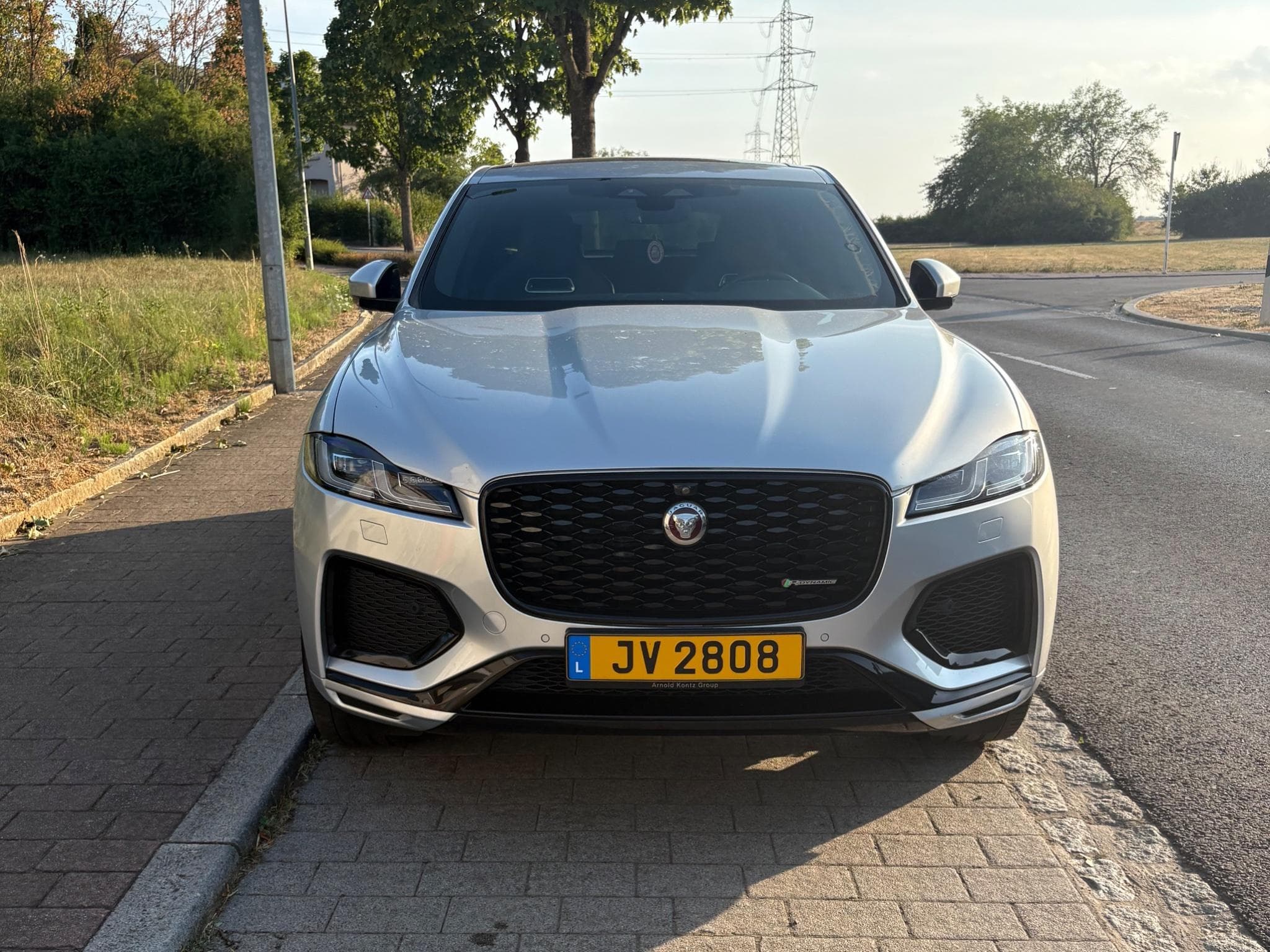 Jaguar F-Pace R Dynamic (2021) - Photo 1