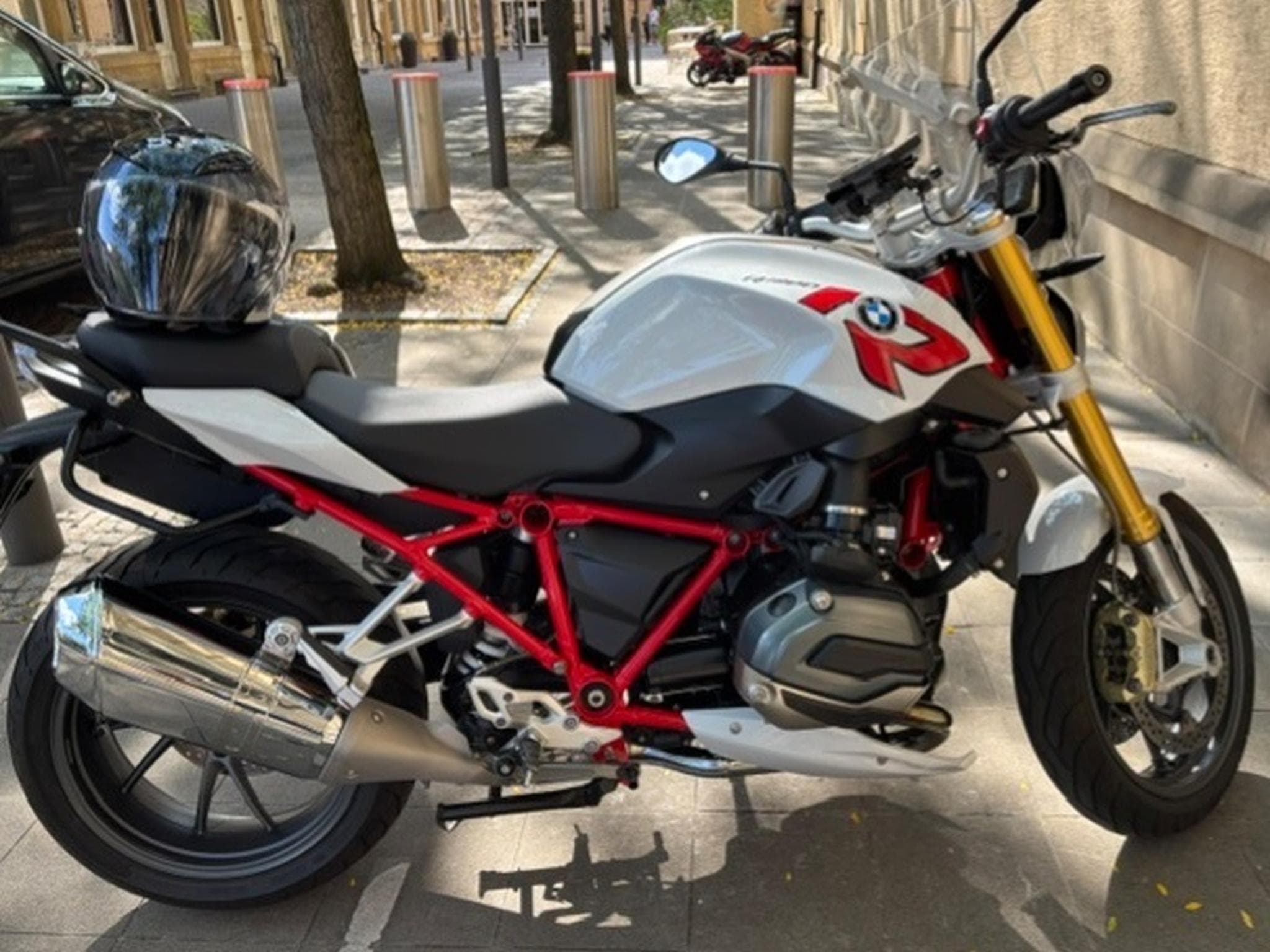 BMW R R1200R (2016) - Photo 2