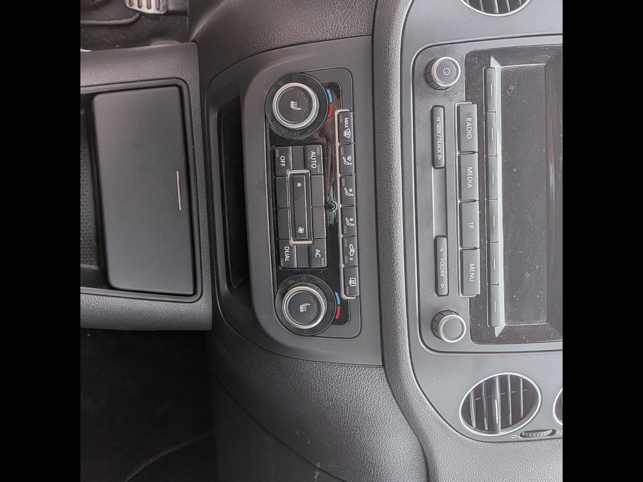 VW Golf Golf Plus 1.6 TDI diesel (2011) - Photo 10