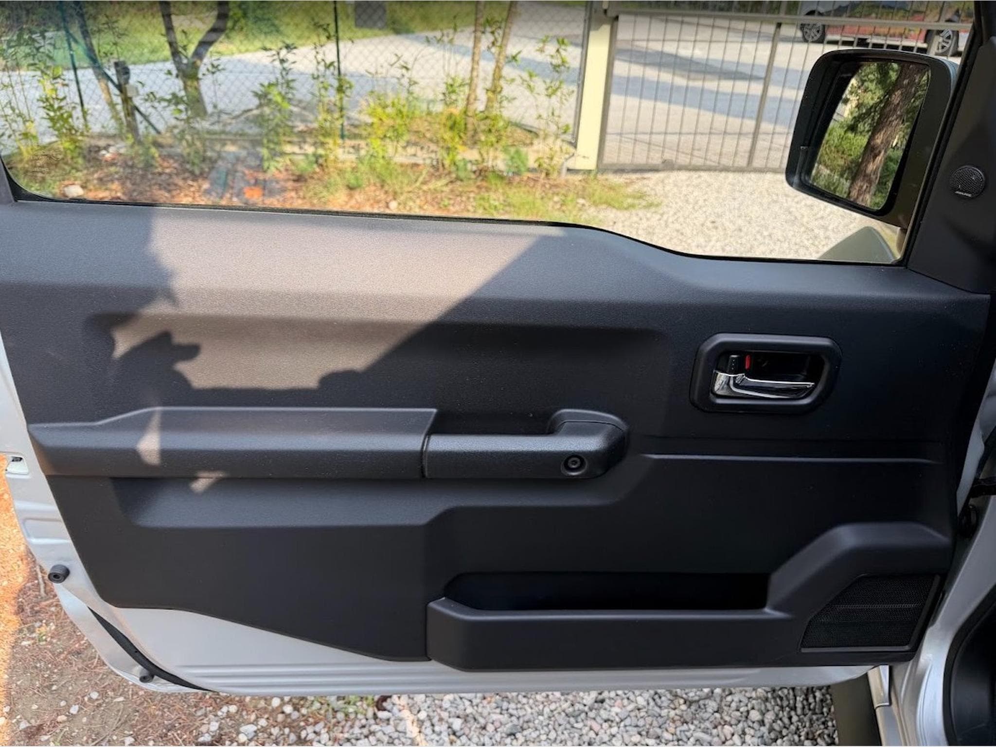 Suzuki Jimny JIMNY ALLGRIP GPS + HIFI ALPINE + 220V (2023) - Photo 5