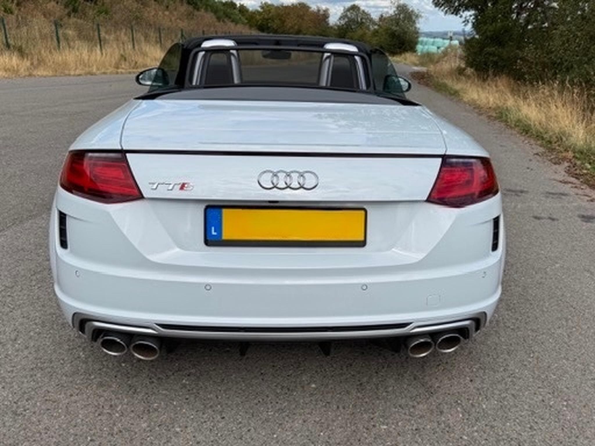 Audi TTS S tronic (2023) - Foto 4