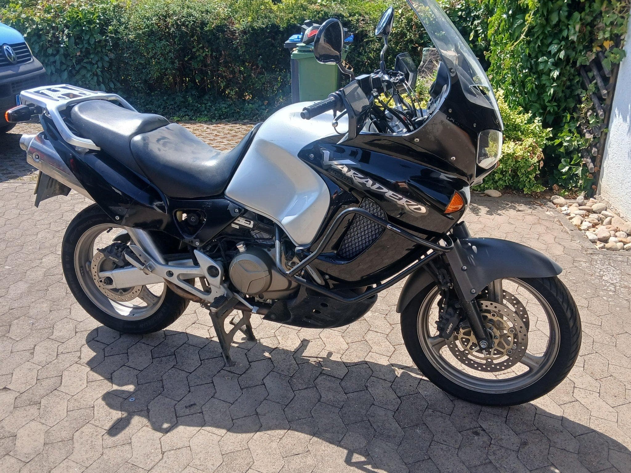 Honda Varadero Xl 1000 (2002) - Photo 1