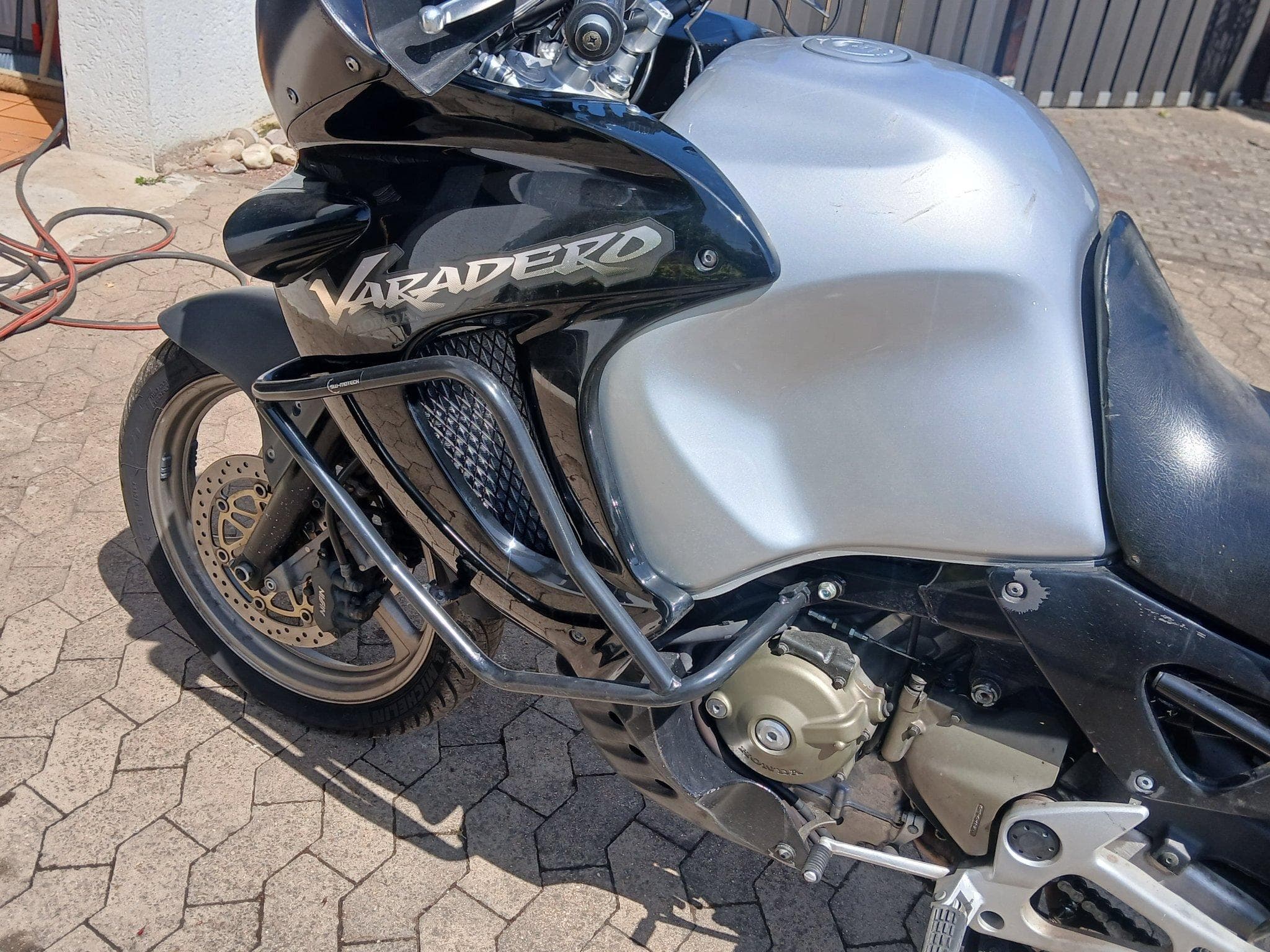 Honda Varadero Xl 1000 (2002) - Photo 8