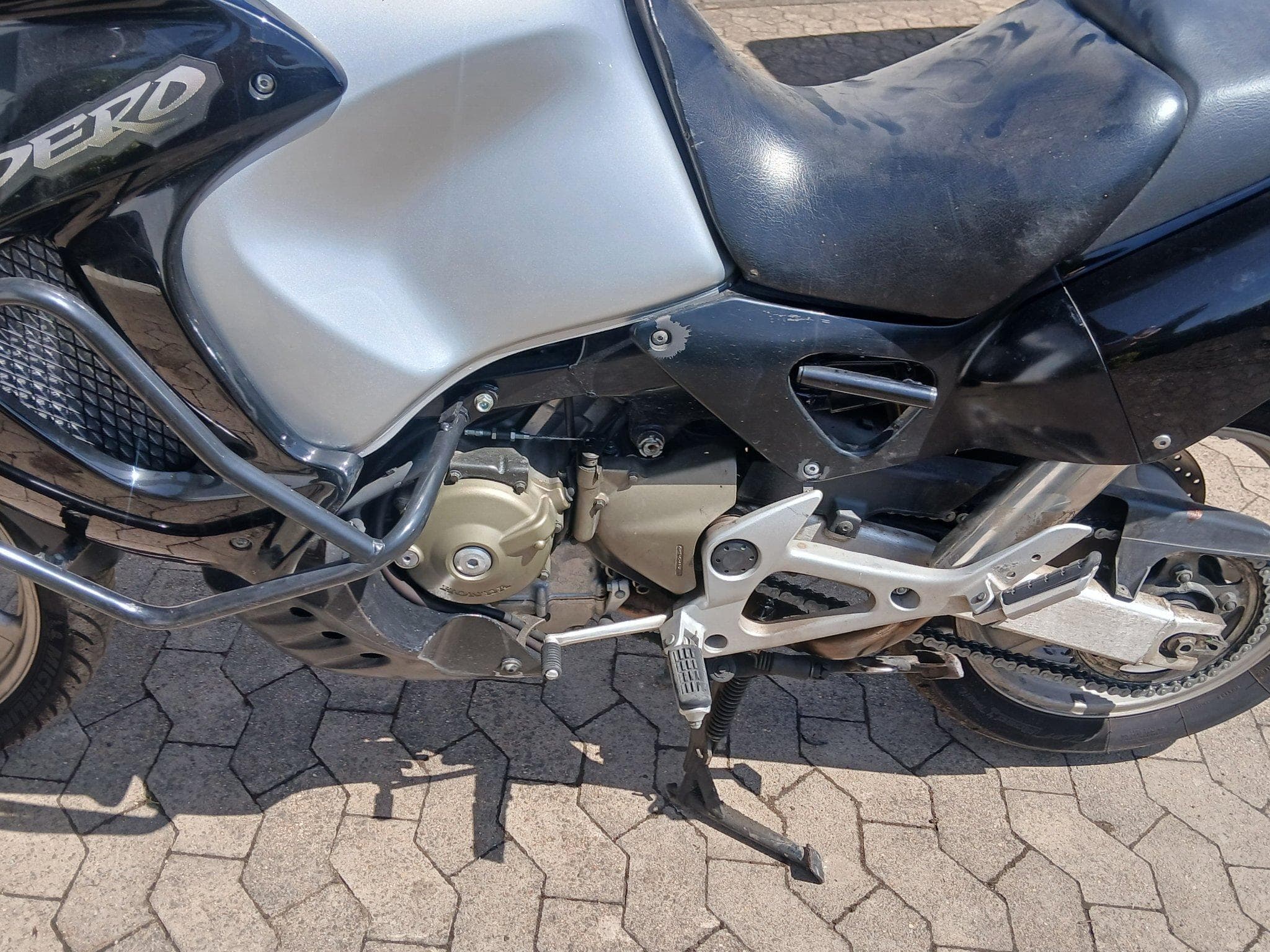 Honda Varadero Xl 1000 (2002) - Photo 14