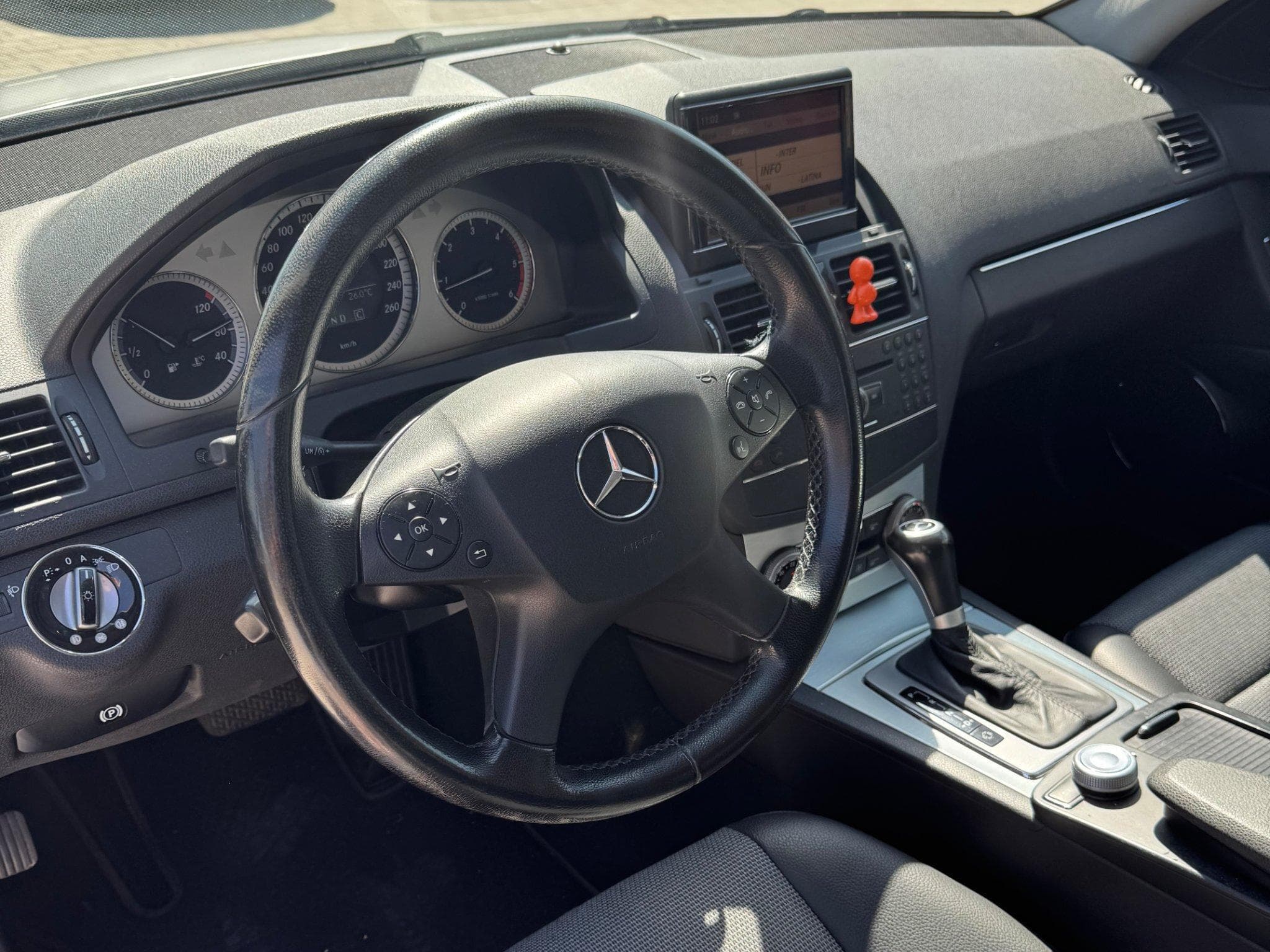 Mercedes C 220 CDI Avantgarde (s204) (2008) - Photo 3
