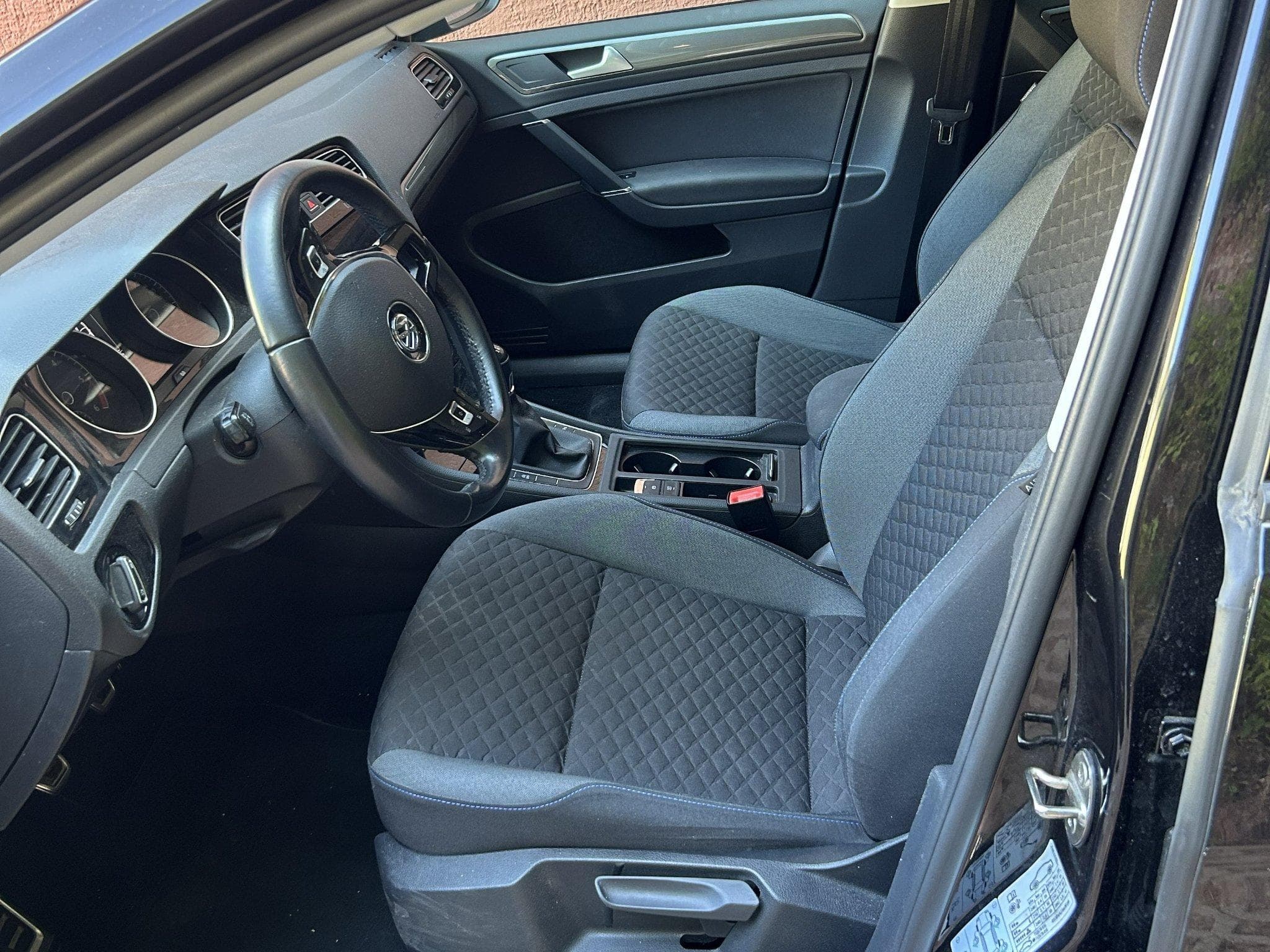 VW Golf VII Join 1.6 TDI (2018) - Photo 4