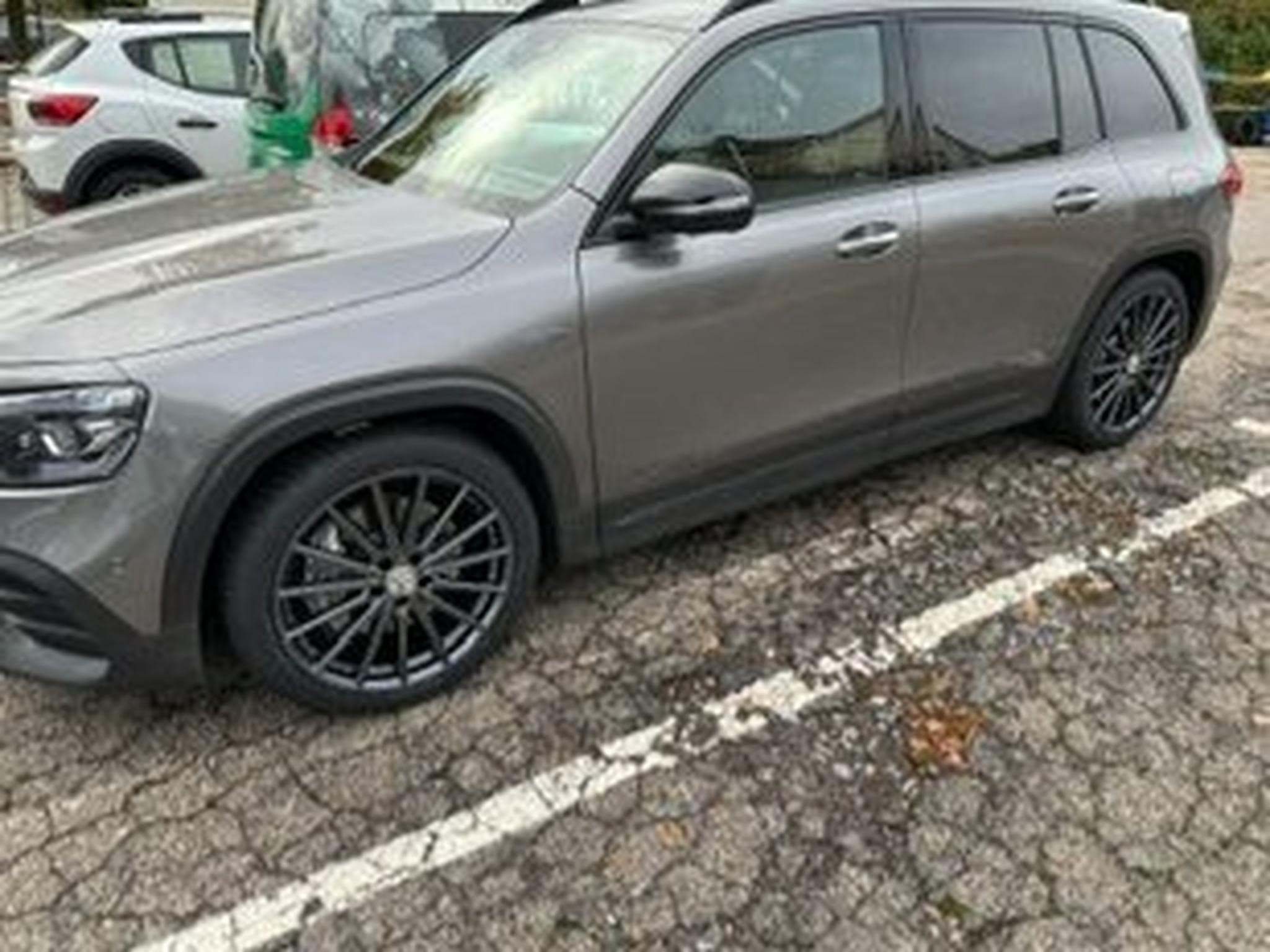 Mercedes GLB 35 AMG Pack Premium Plus (2023) - Photo 2
