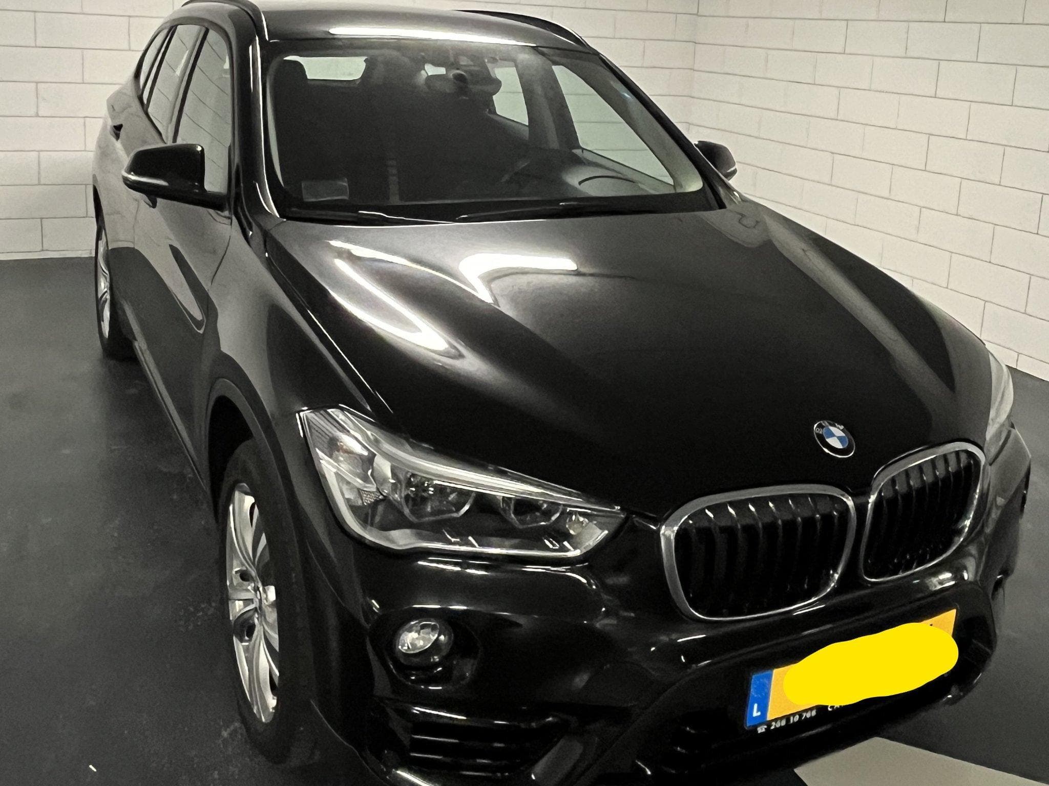 BMW X1 sDrive18d Aut. (2019) - Photo 2