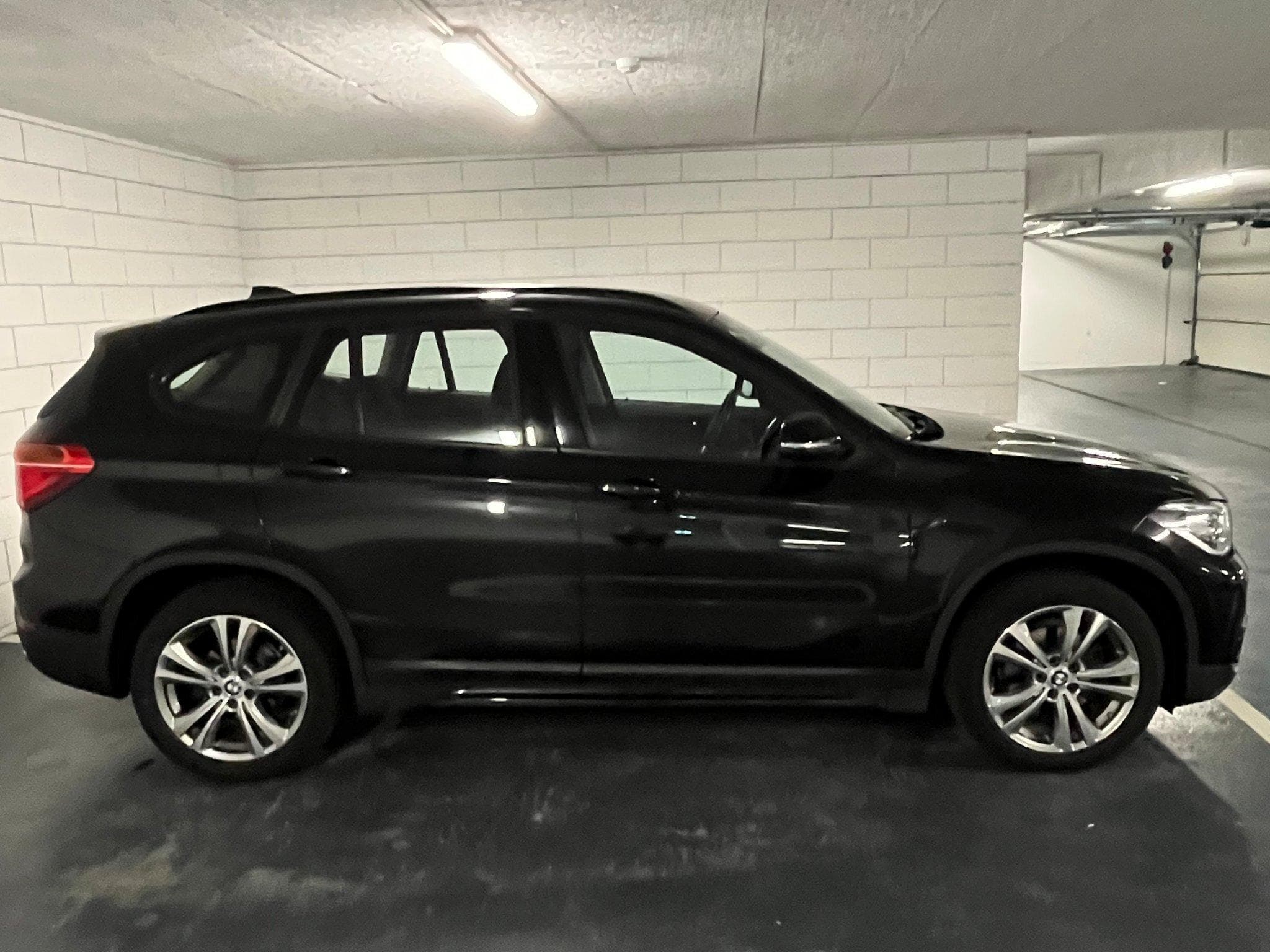 BMW X1 sDrive18d Aut. (2019) - Photo 6