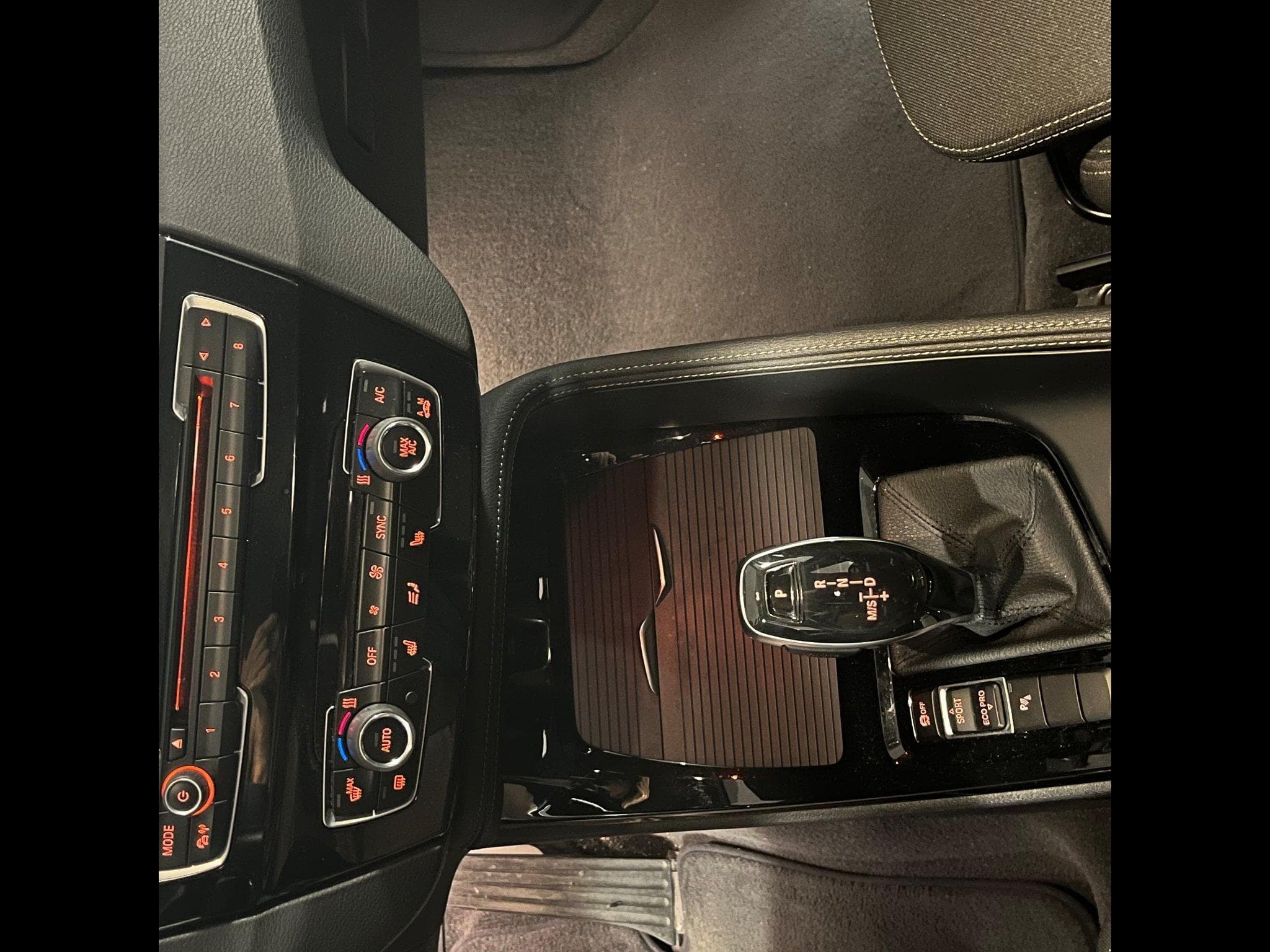 BMW X1 sDrive18d Aut. (2019) - Photo 9