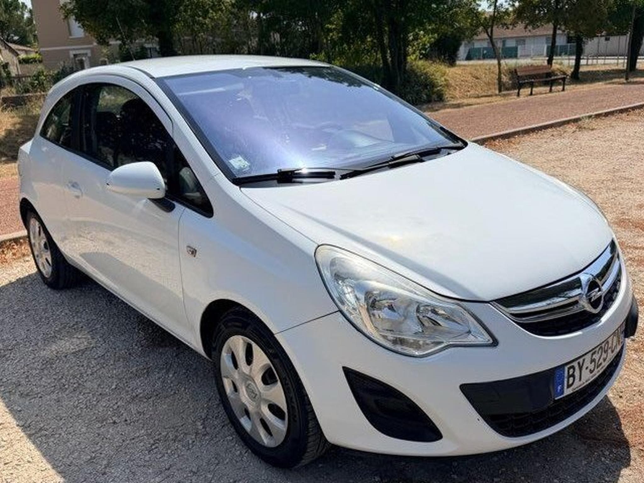 Opel Corsa 1.3 CDTi (2011) - Foto 2