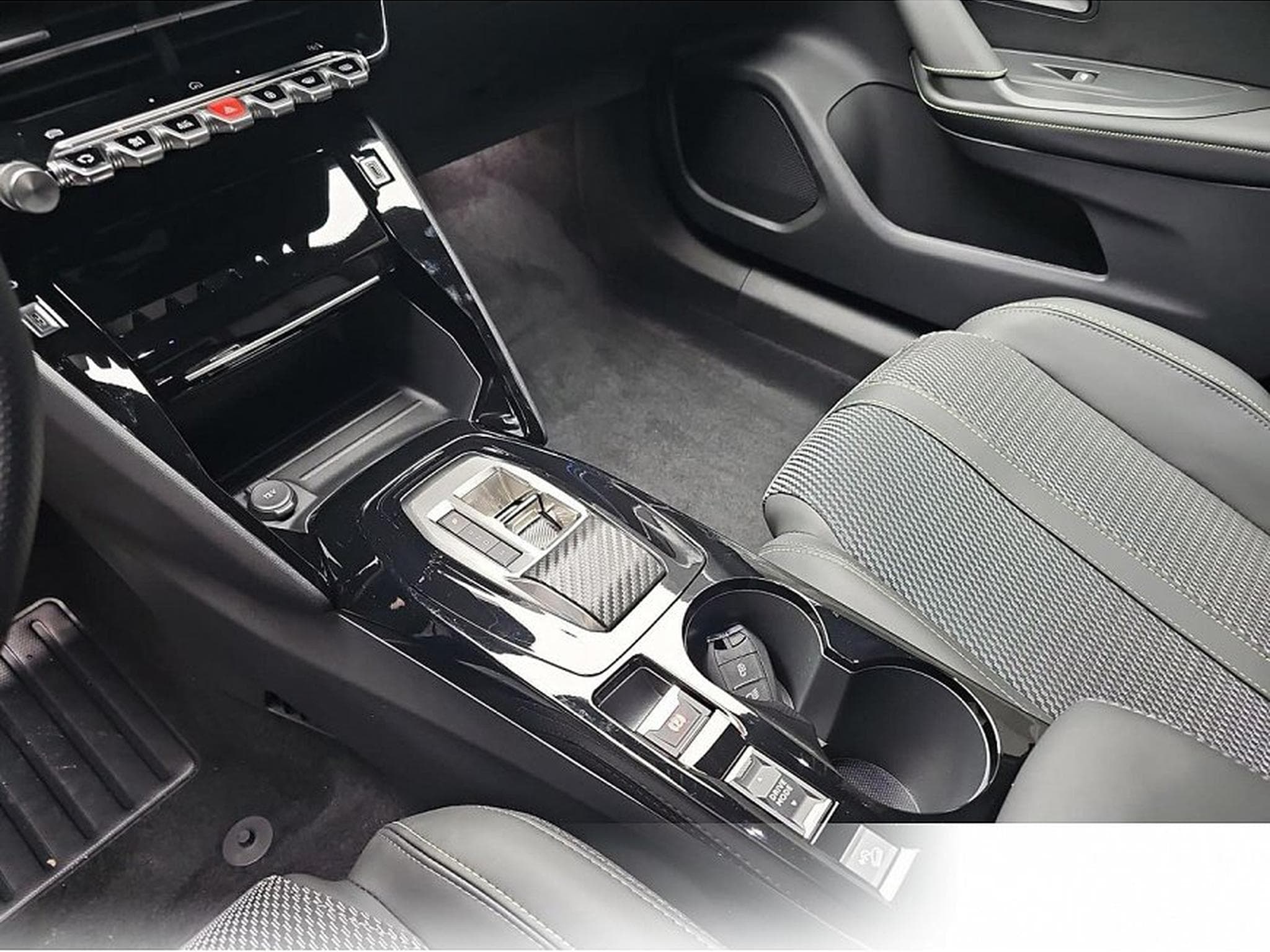 Peugeot 2008 (2026) - Foto 11