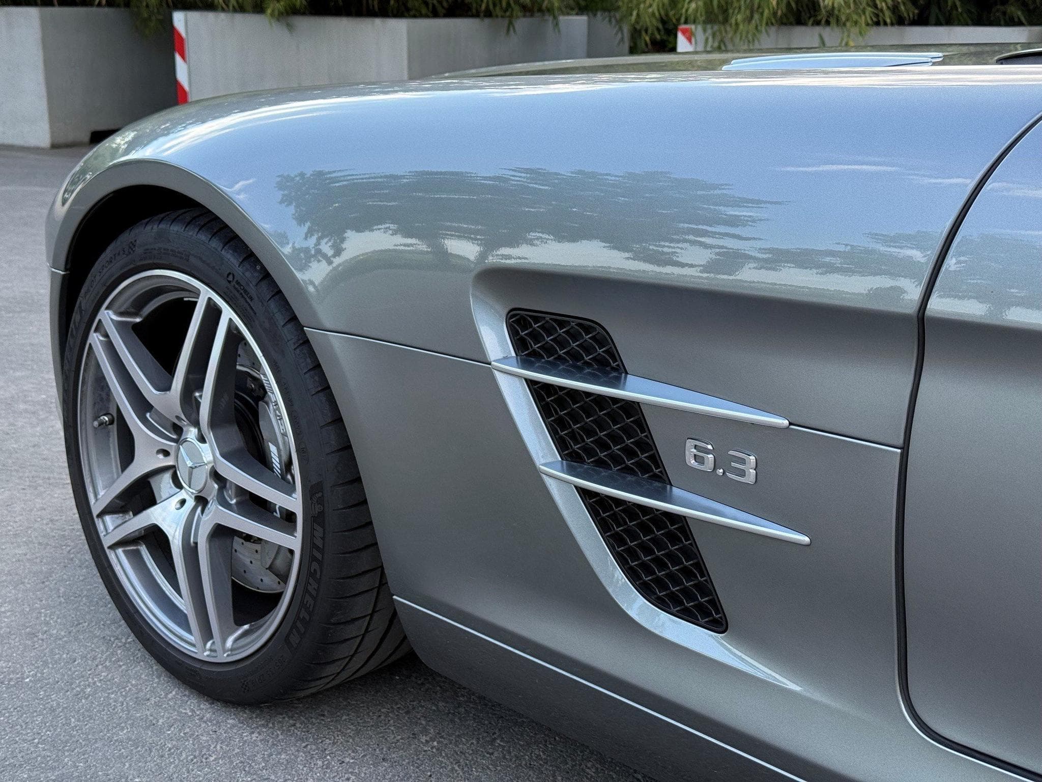 Mercedes SLS AMG AMG Coupé 6.3L V8 (2011) - Foto 6