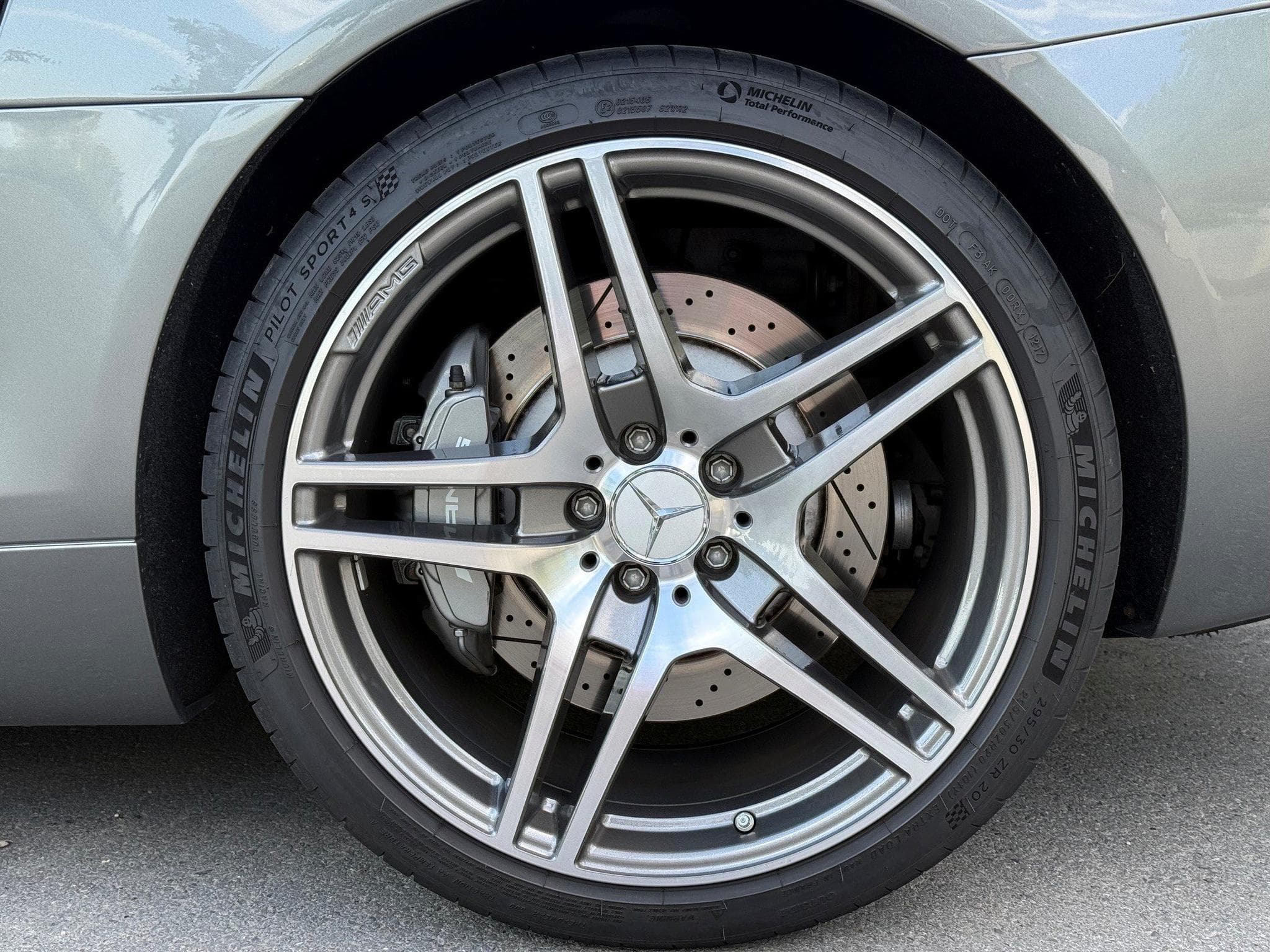 Mercedes SLS AMG AMG Coupé 6.3L V8 (2011) - Foto 8