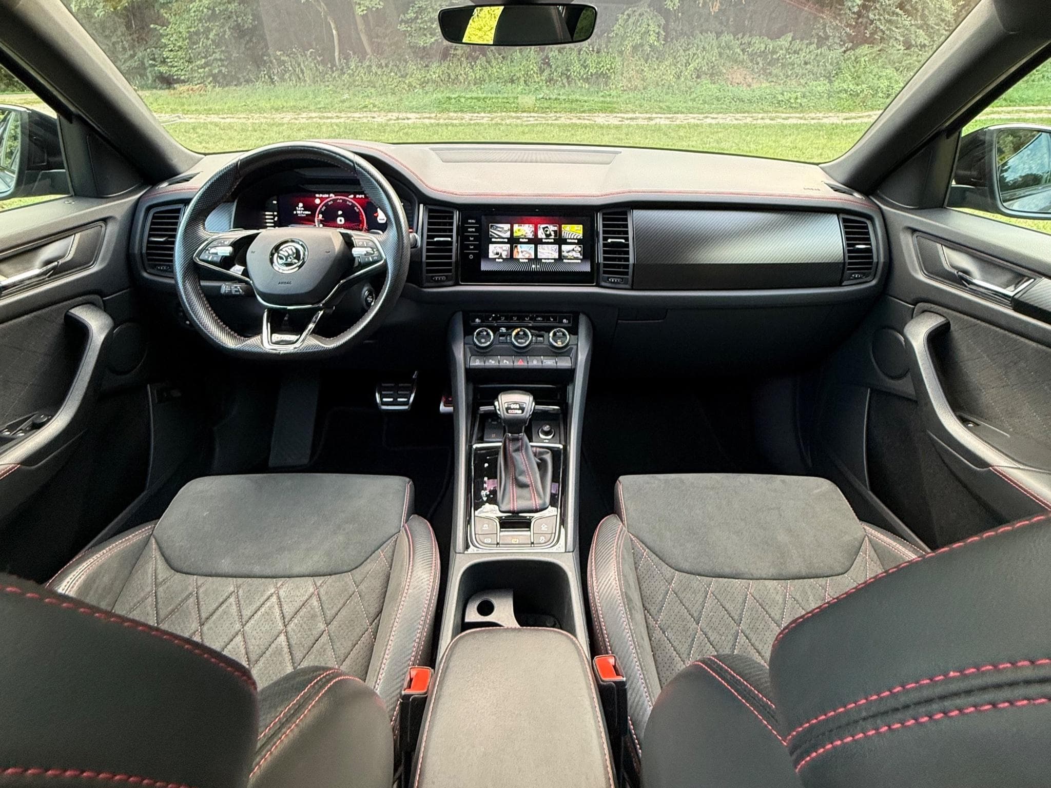 Skoda Kodiaq RS (2022) - Photo 8