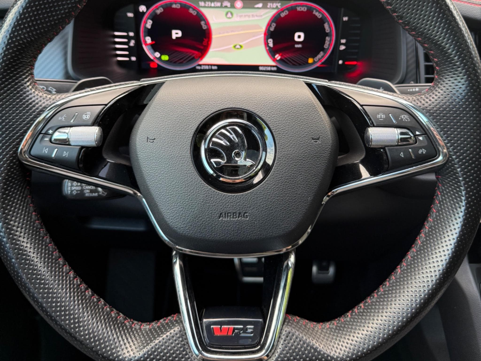 Skoda Kodiaq RS (2022) - Photo 10