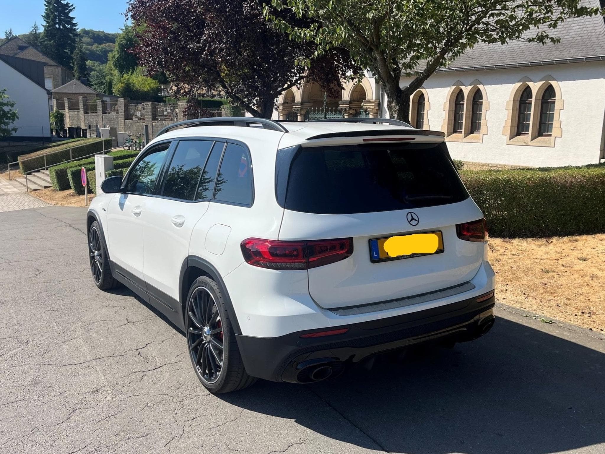 Mercedes GLB 35 AMG AMG (2021) - Photo 2