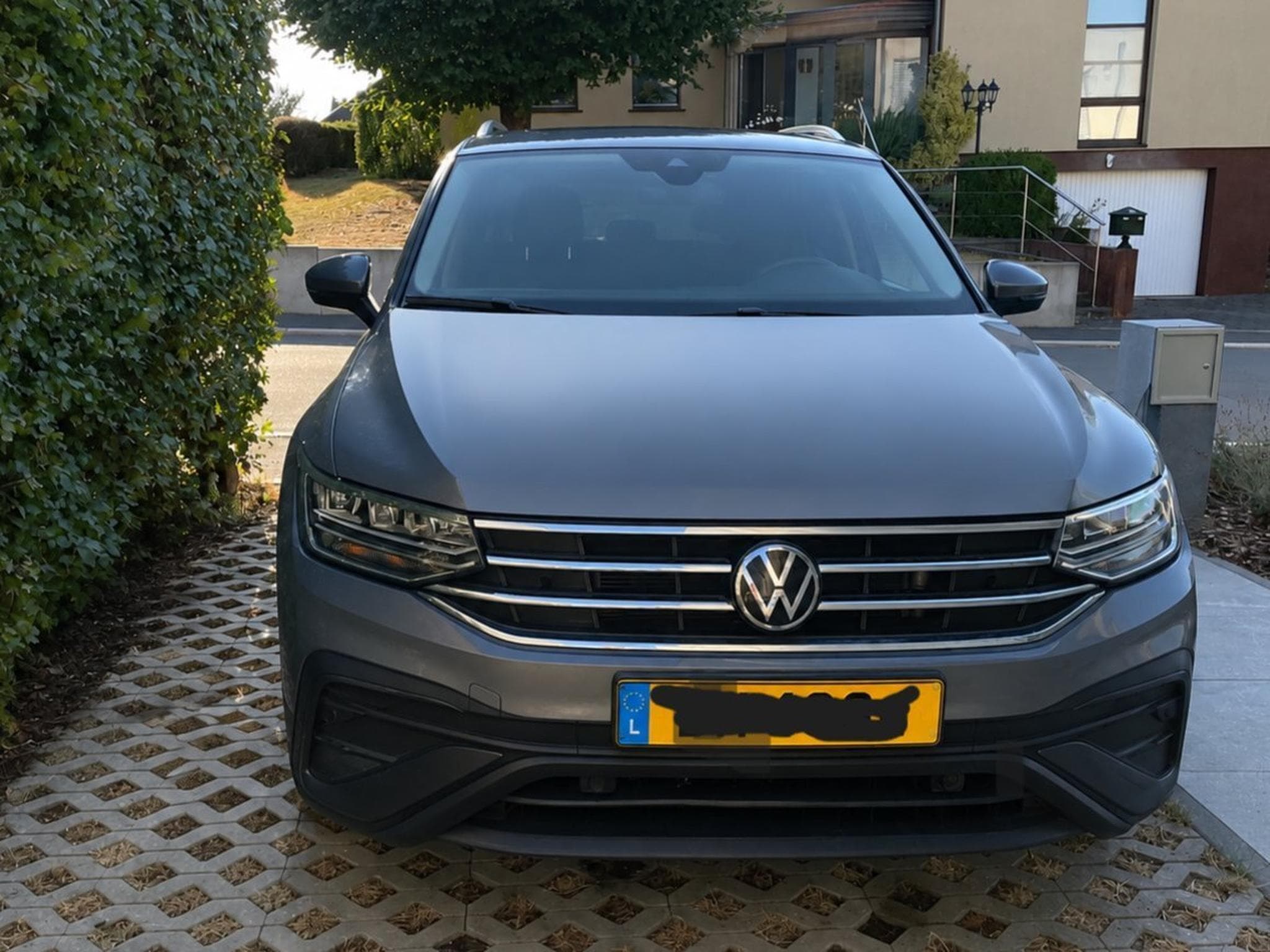 VW Tiguan ALLSPACE Life 2.0 TDI SCR - 7 vitesses (2022) - Foto 2