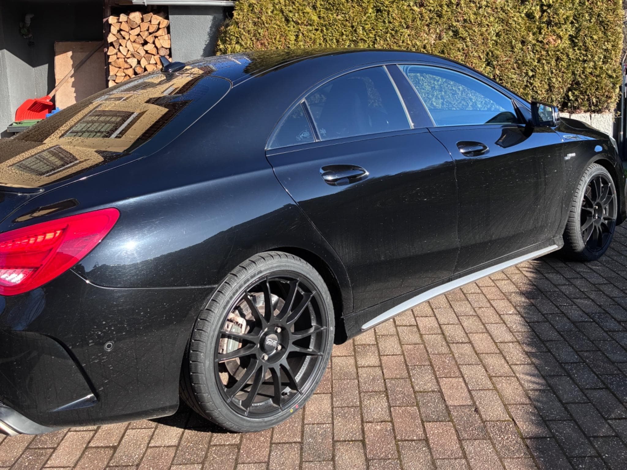 Mercedes CLA 45 AMG amg (2015) - Photo 2