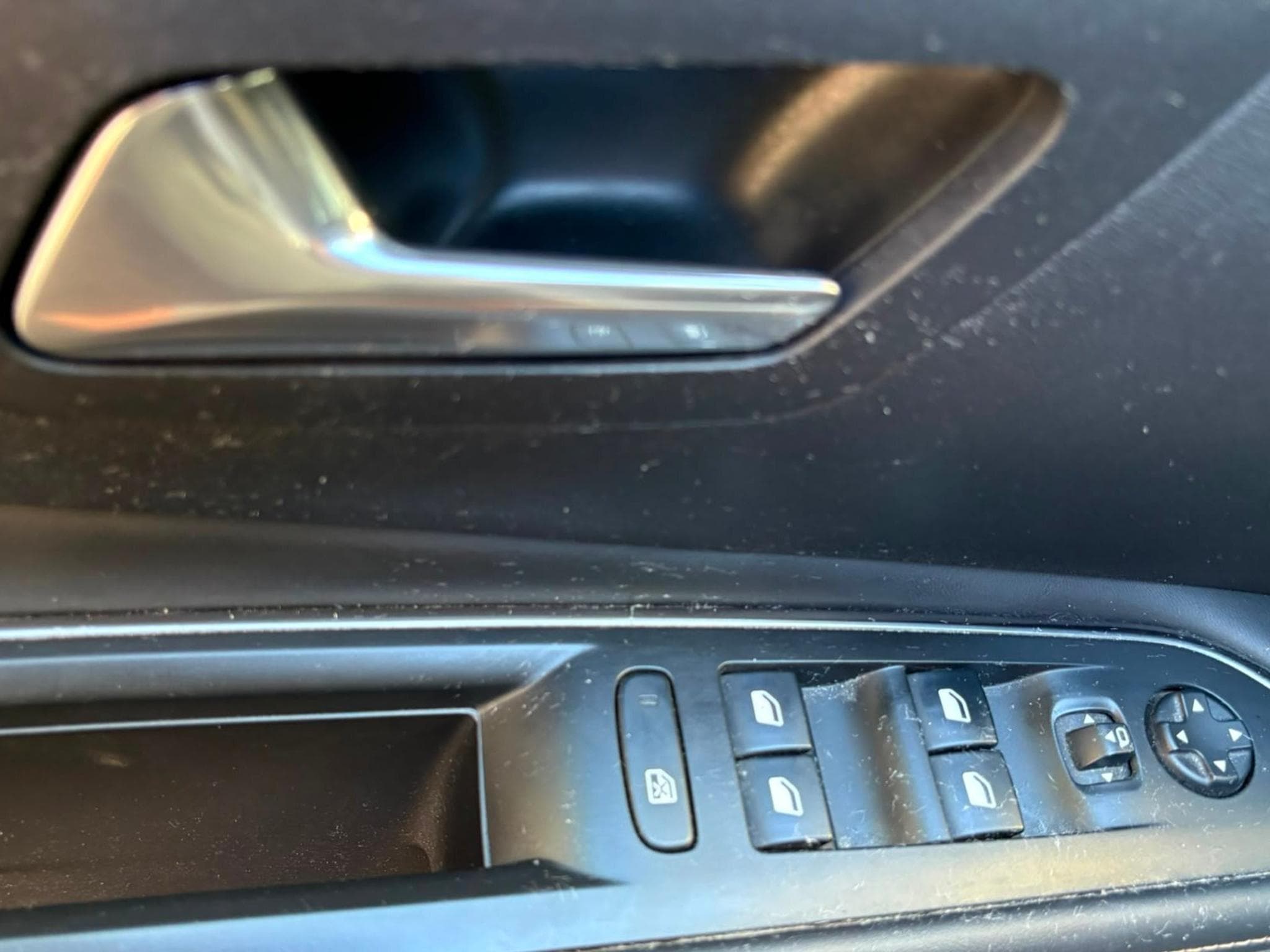 Peugeot 3008 GT (2017) - Foto 14